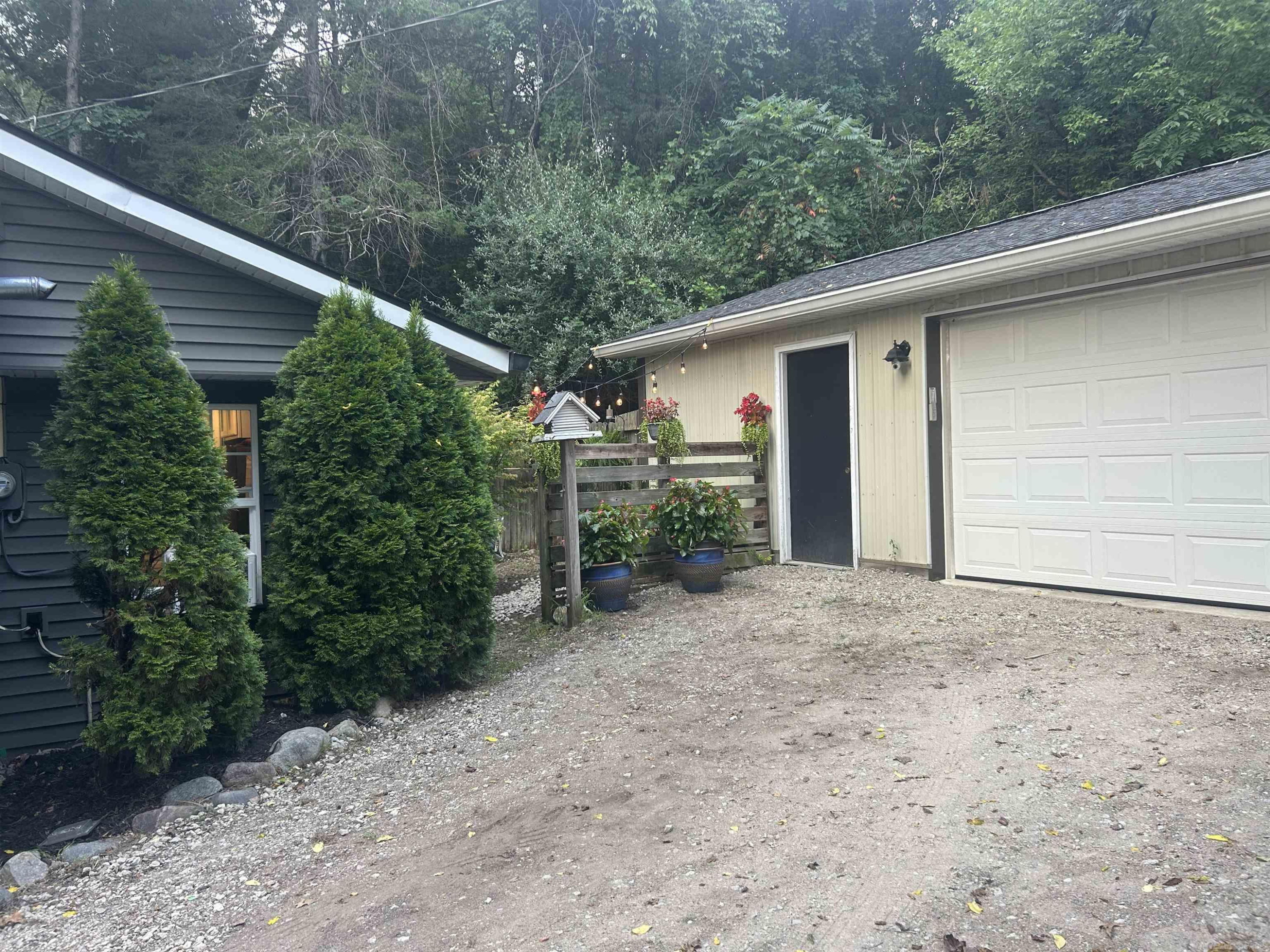 8322 Thurston Road, Pinckney, MI 48169 — Photo 5