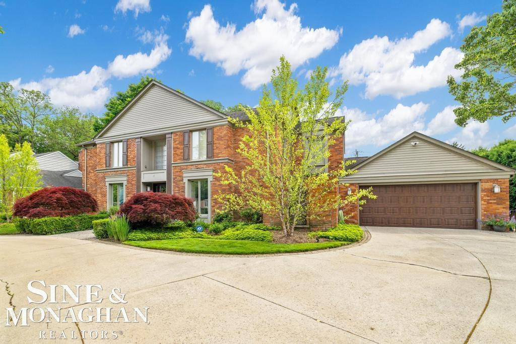 41 Woodland Shore Drive, Grosse Pointe, MI 48236 — front exterior
