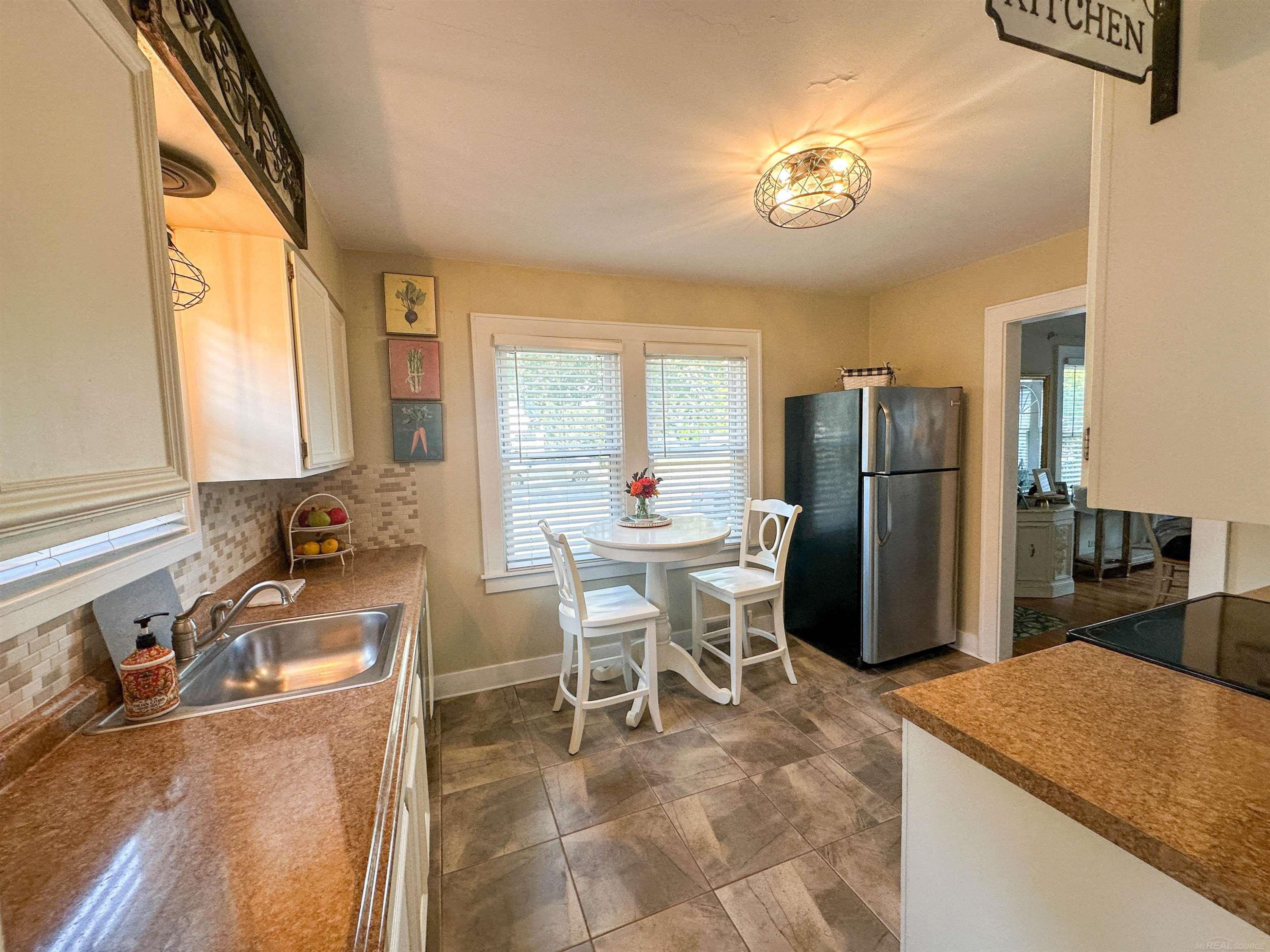 600 Hart Street, Essexville, MI 48732 — Photo 9