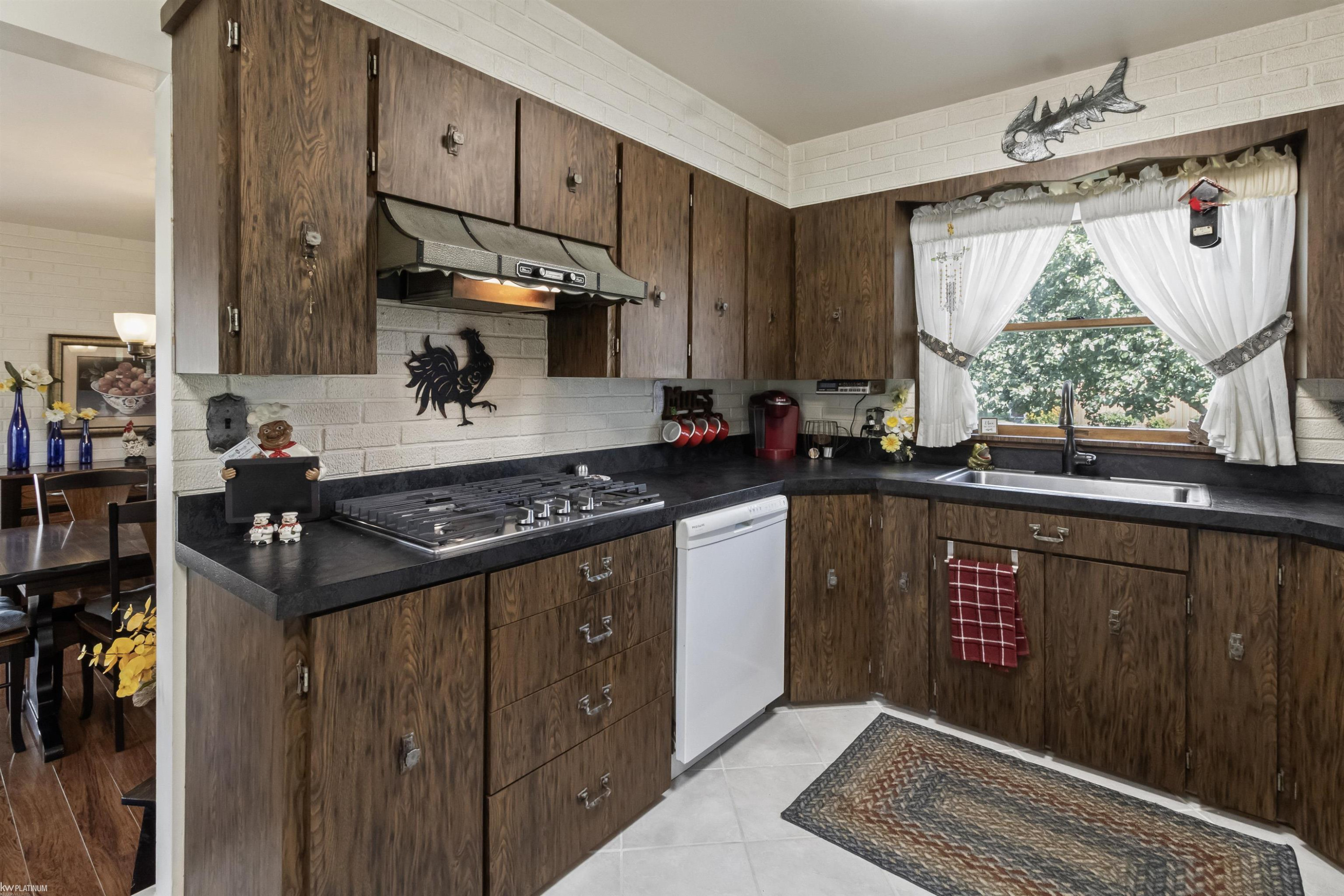 6928 Smiths Creek Road, Kimball, MI — Photo 22
