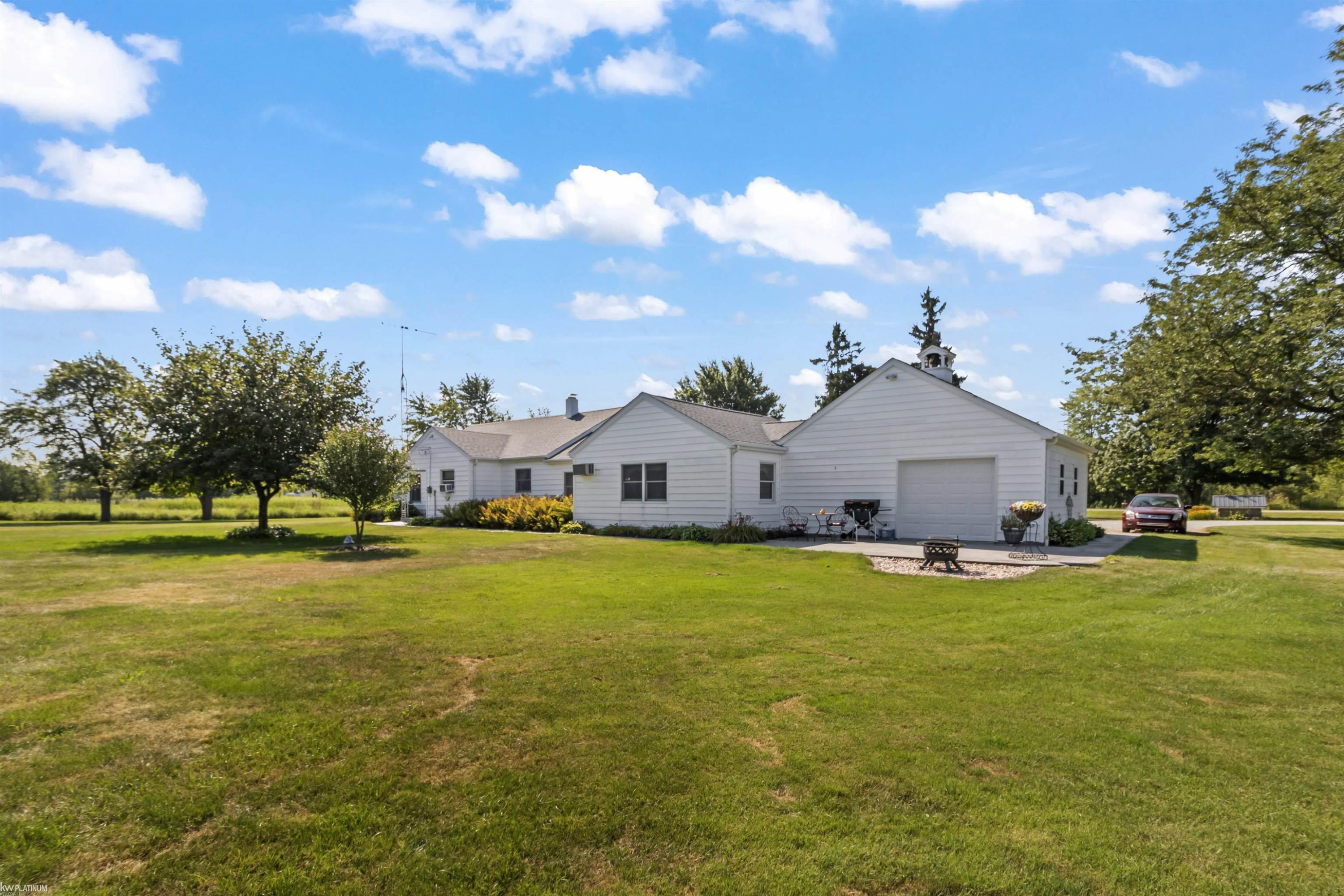 6928 Smiths Creek Road, Kimball, MI — Photo 36