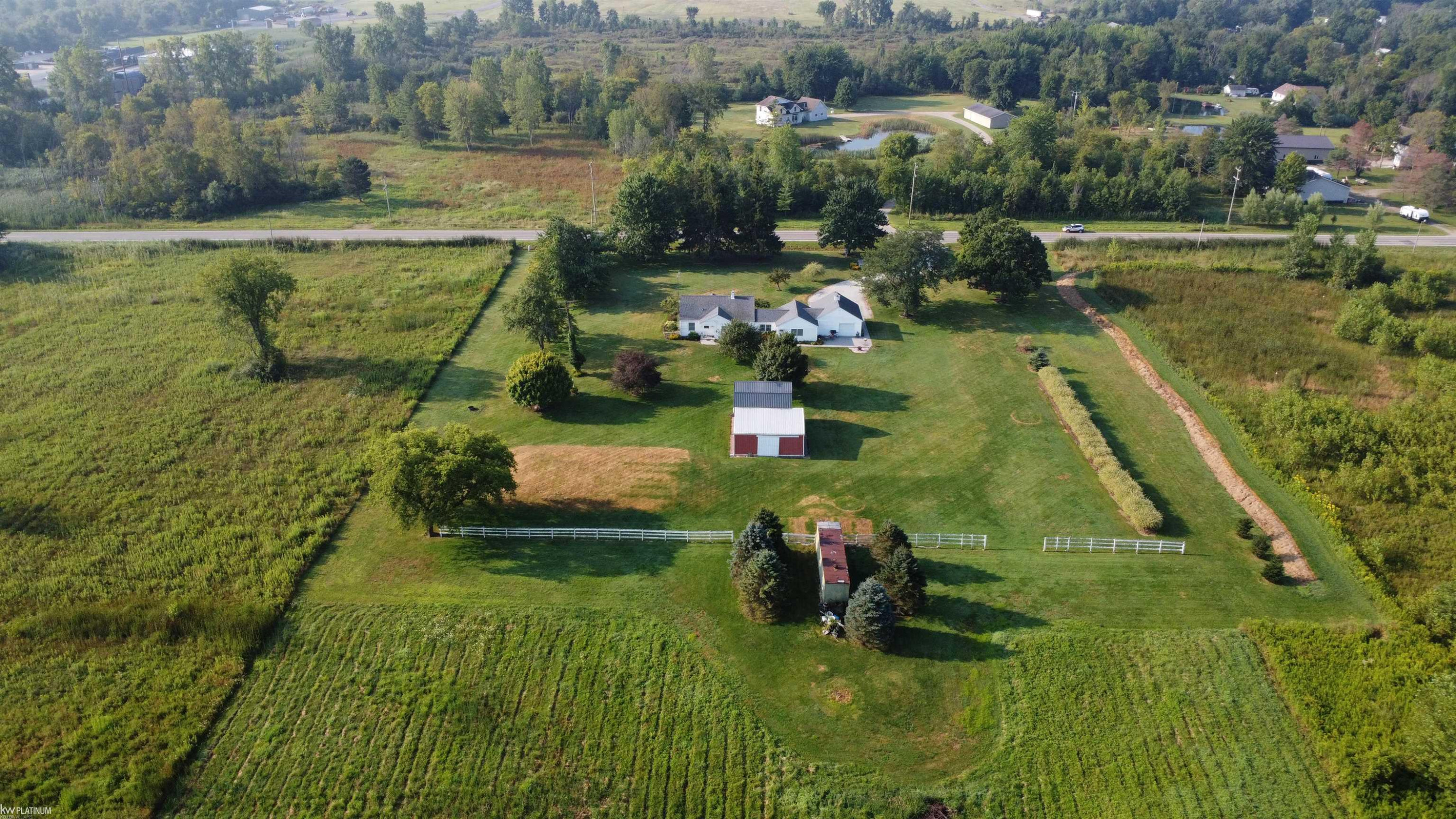 6928 Smiths Creek Road, Kimball, MI — Photo 38