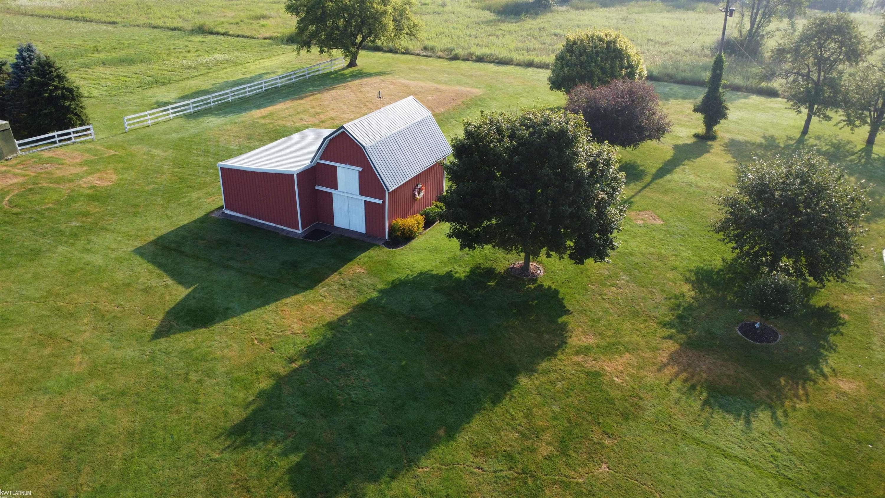 6928 Smiths Creek Road, Kimball, MI — Photo 40
