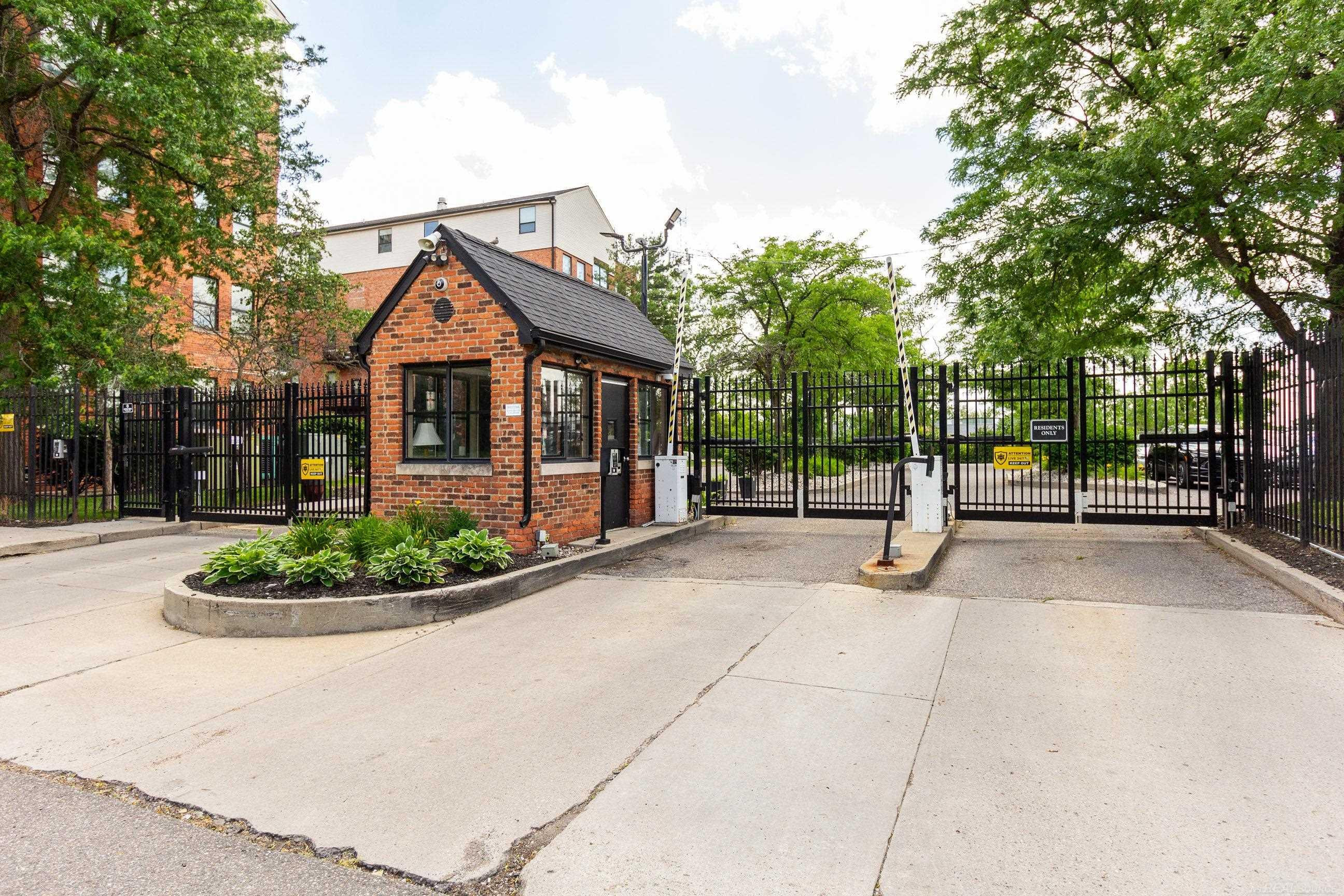 6533 E Jefferson Avenue, 308, Detroit, MI 48207 — Photo 2