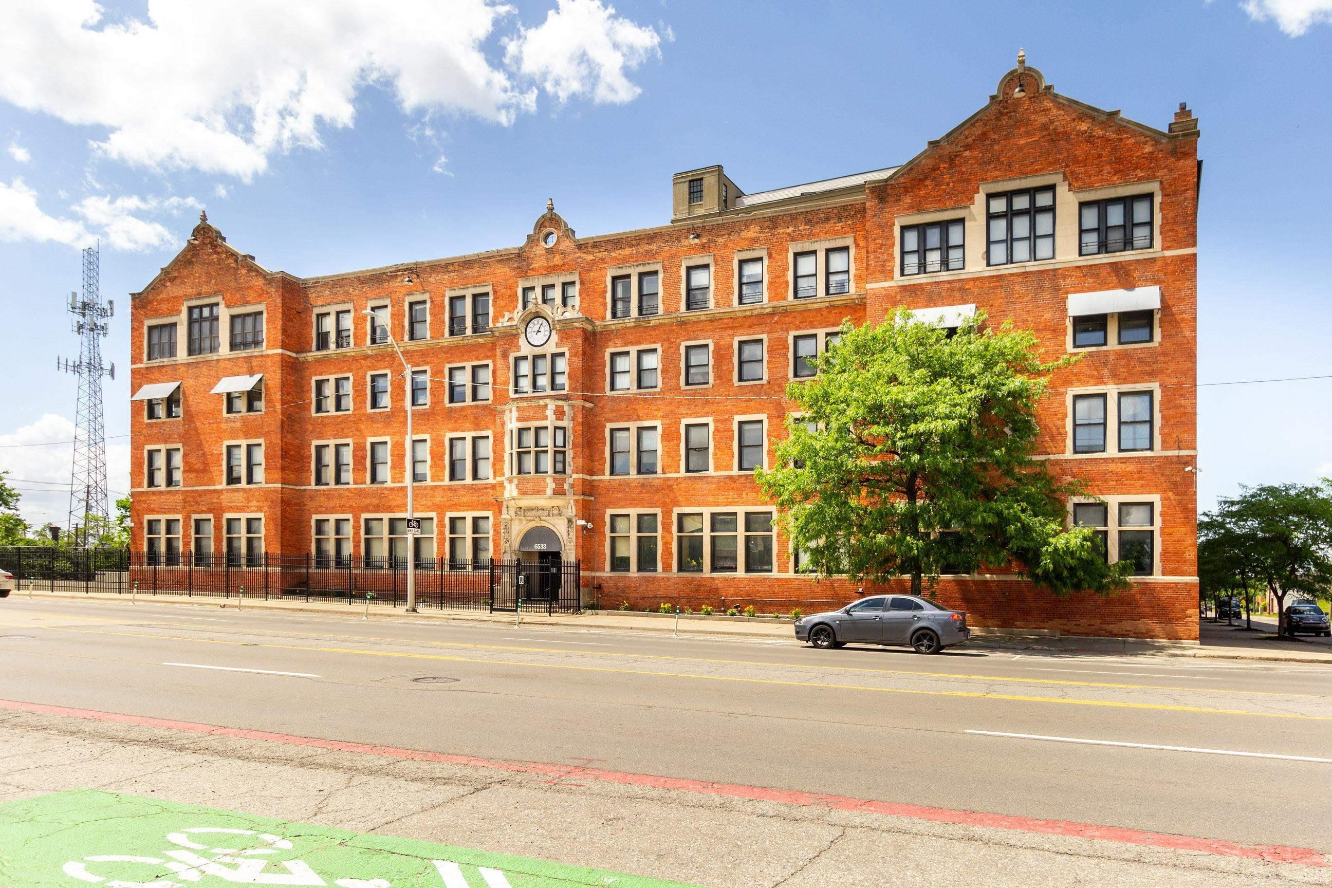 6533 E Jefferson Avenue, 308, Detroit, MI 48207 — front exterior
