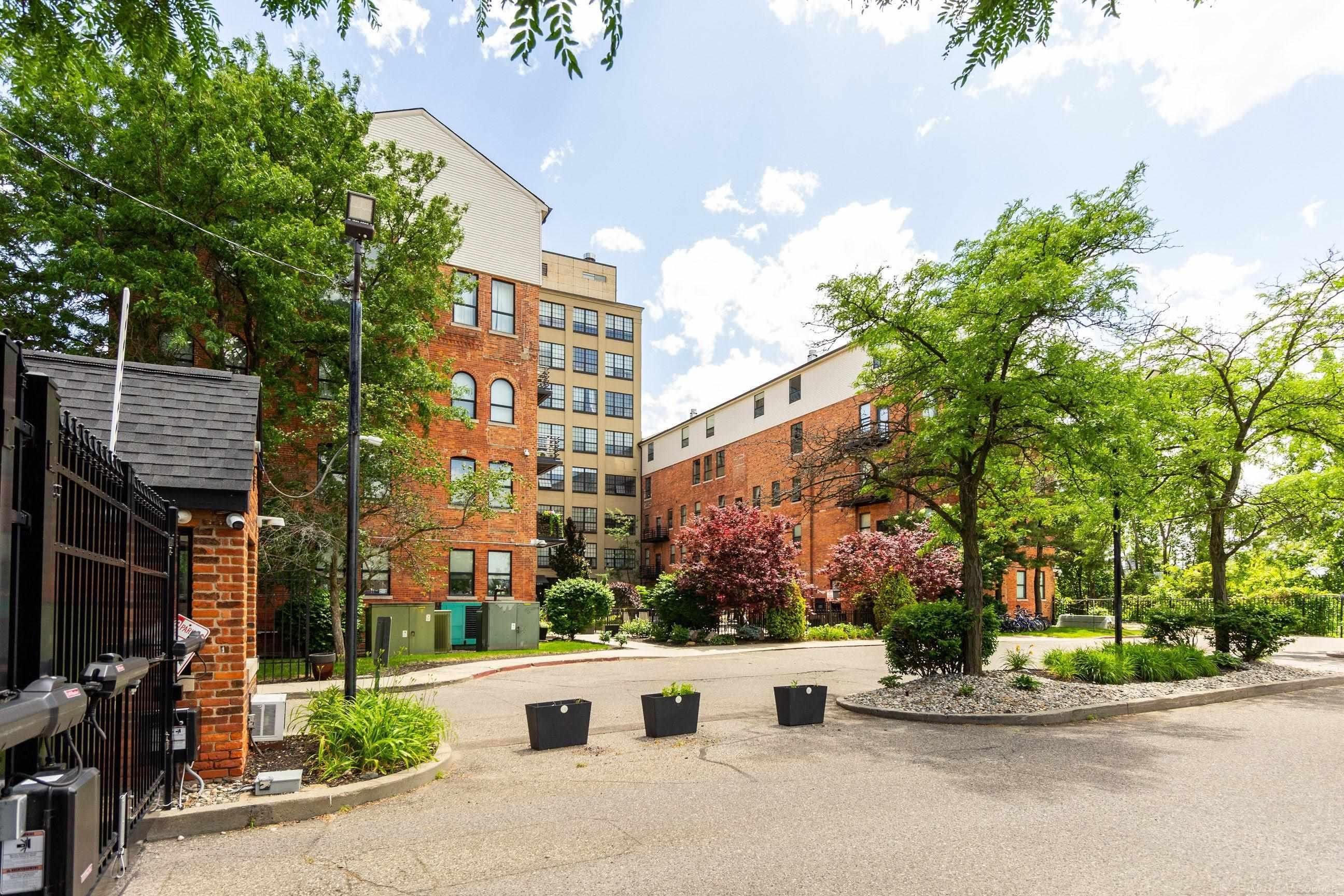 6533 E Jefferson Avenue, 308, Detroit, MI 48207 — Photo 3