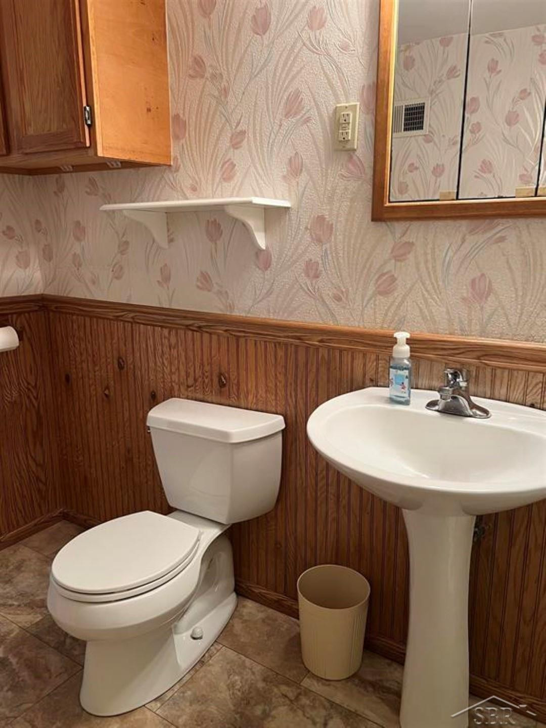 2698 N Peterson Drive, Sanford, MI 48657 — Photo 17