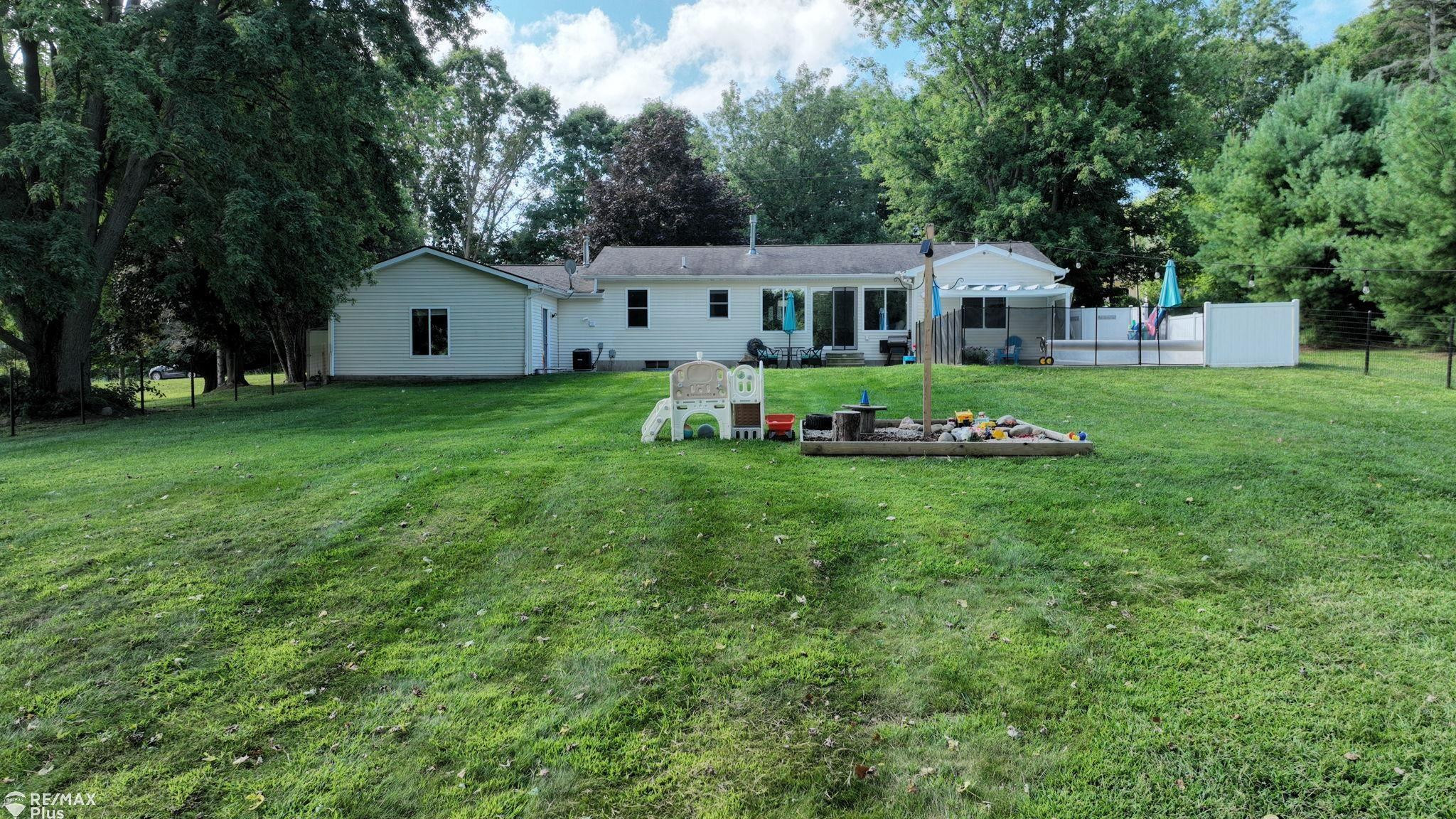 102 W Sawdust Corners Road, Lapeer, MI 48446 — Photo 35