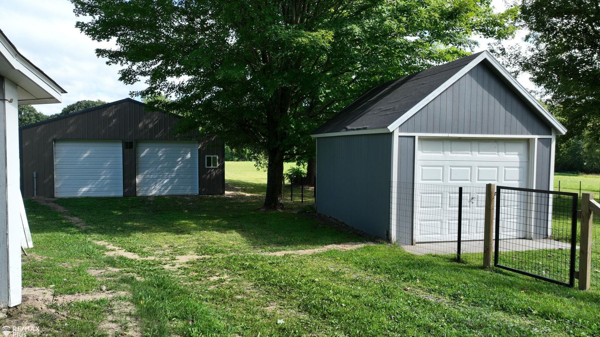 102 W Sawdust Corners Road, Lapeer, MI 48446 — Photo 38
