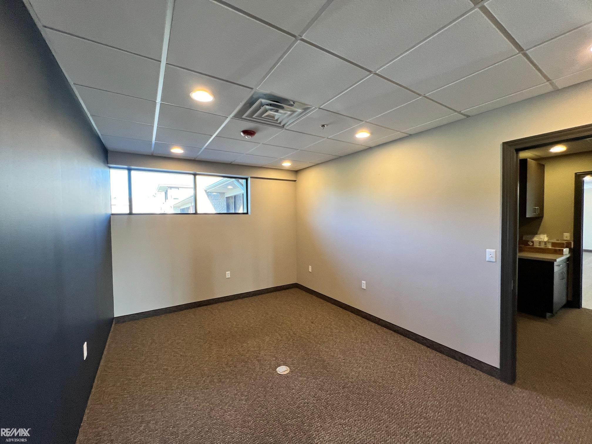 45200 Card Road Road, 45200 Card Road, MI 48044 — Photo 29