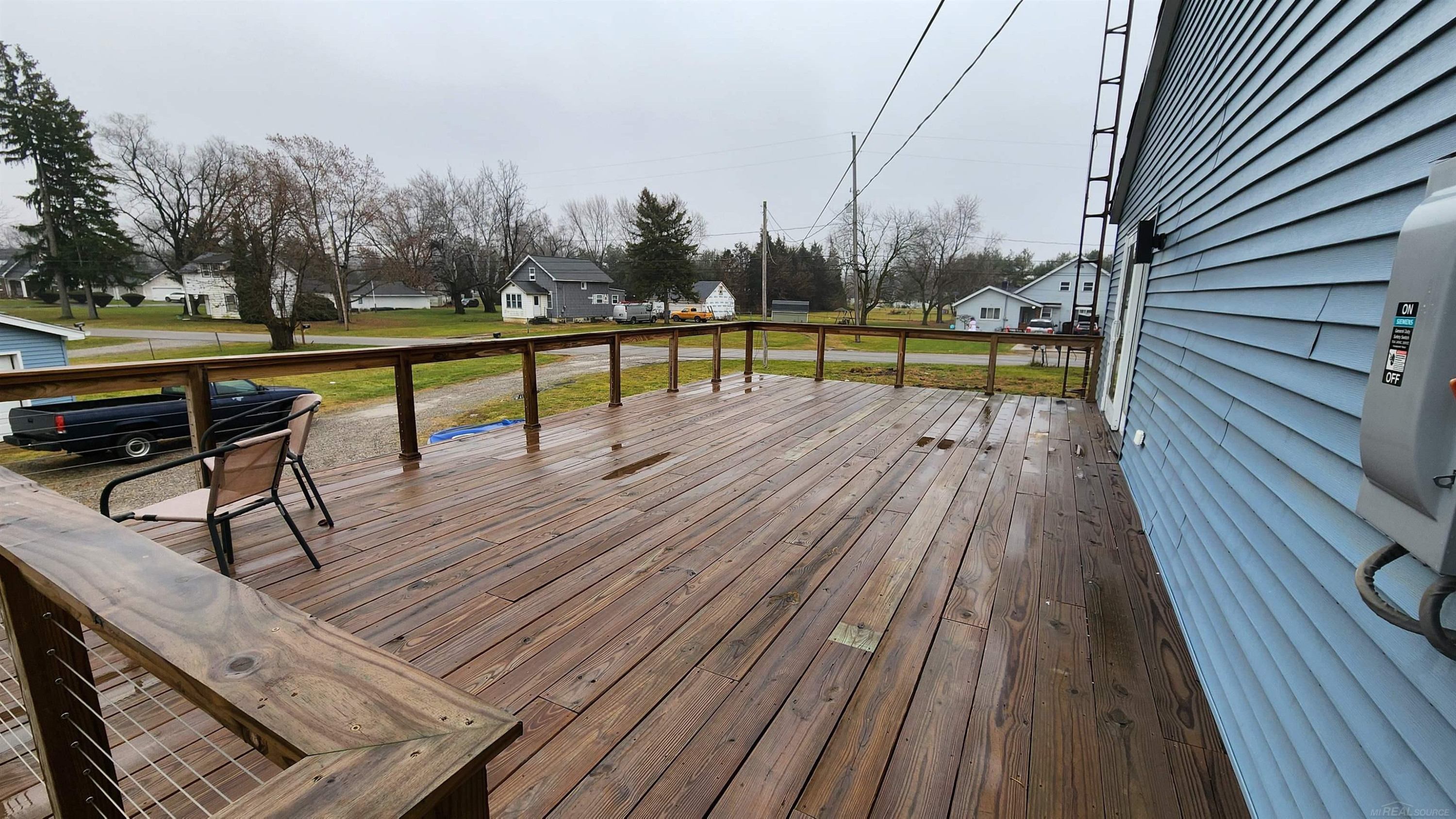 808 Lotus Drive, Erie, MI — Photo 2