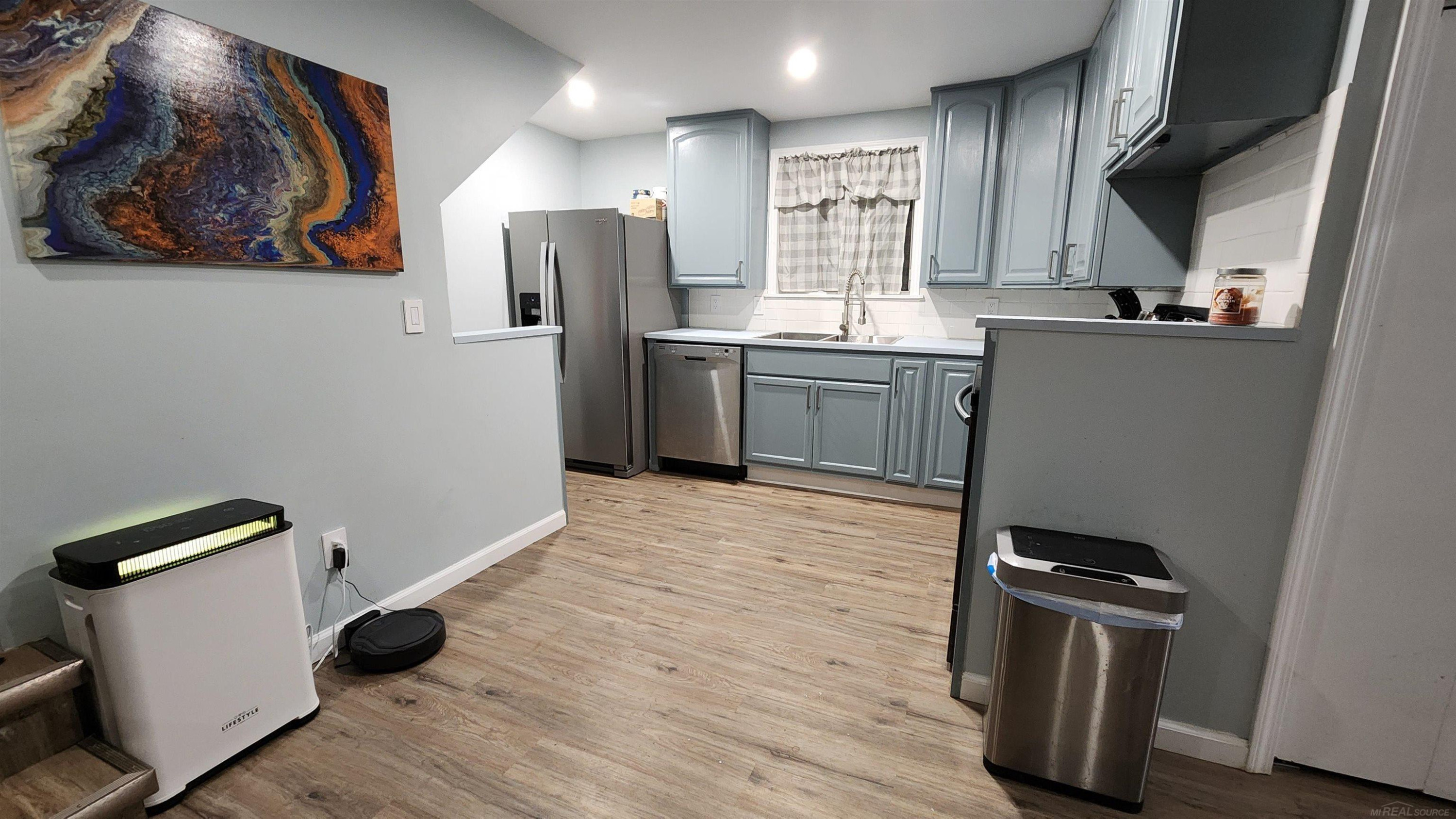 808 Lotus Drive, Erie, MI — Photo 5
