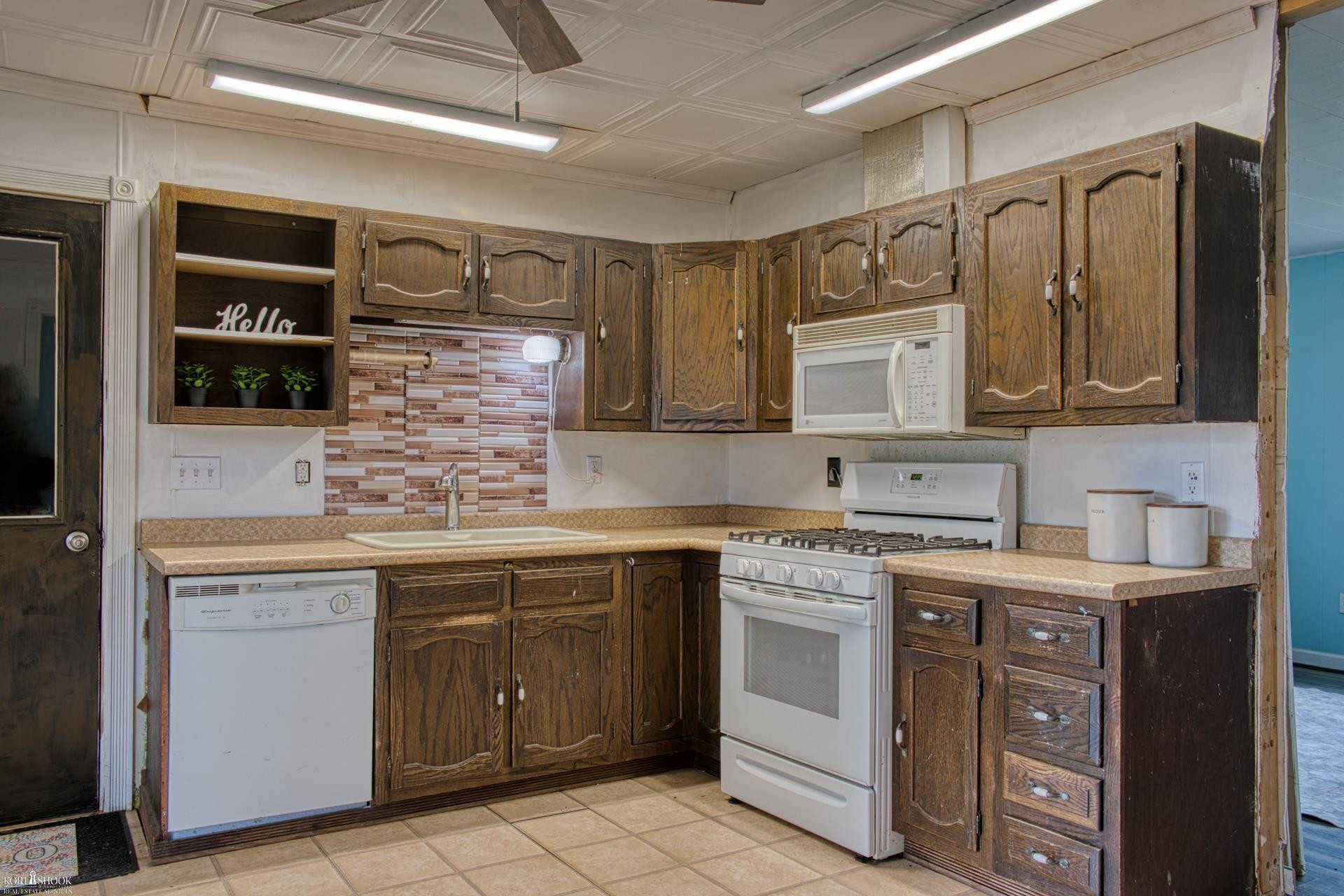 309 N Herring Street, Ashley, MI 48806 — Photo 2