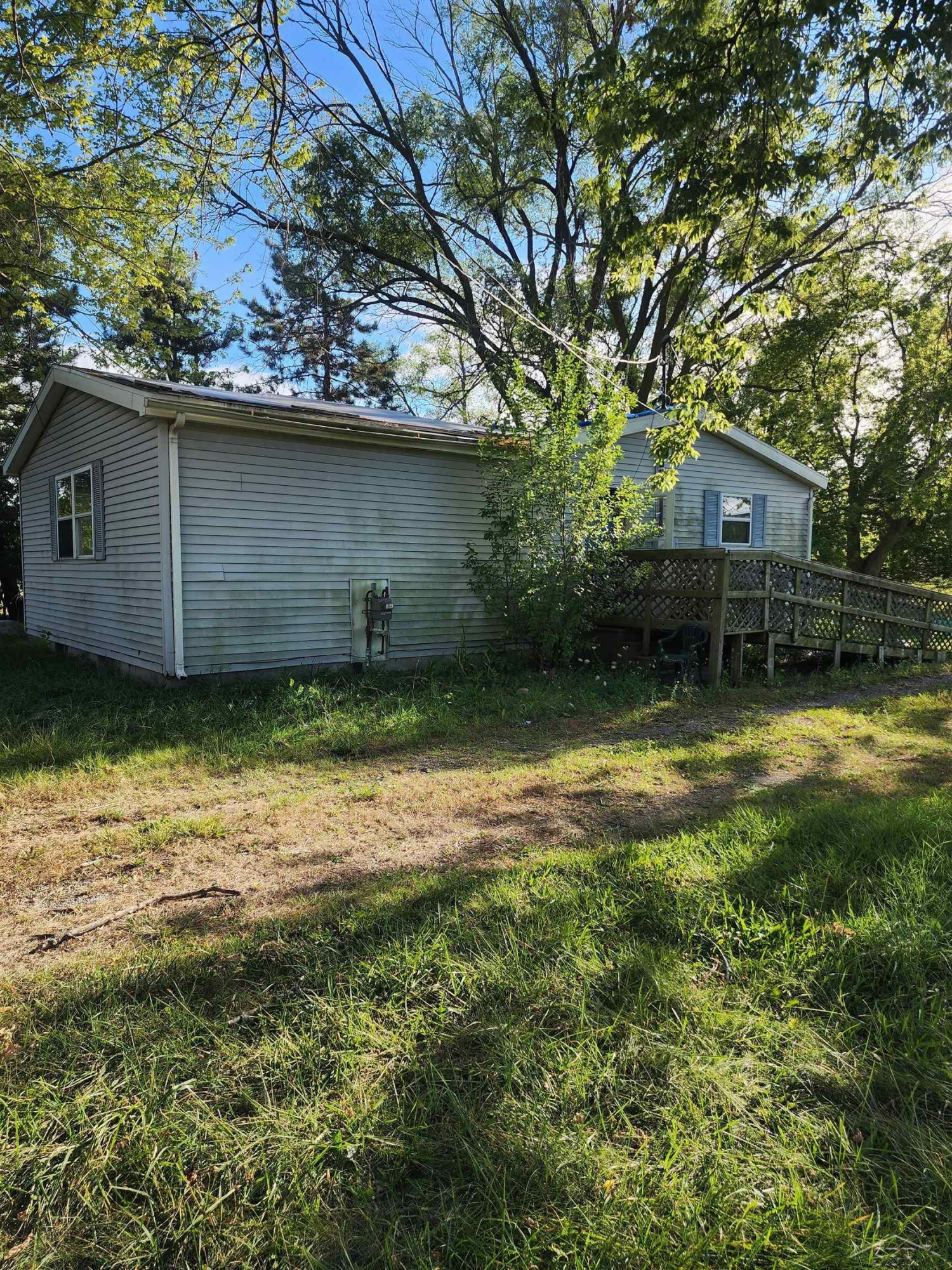 1889 N Jones Road, Essexville, MI 48732 — front exterior