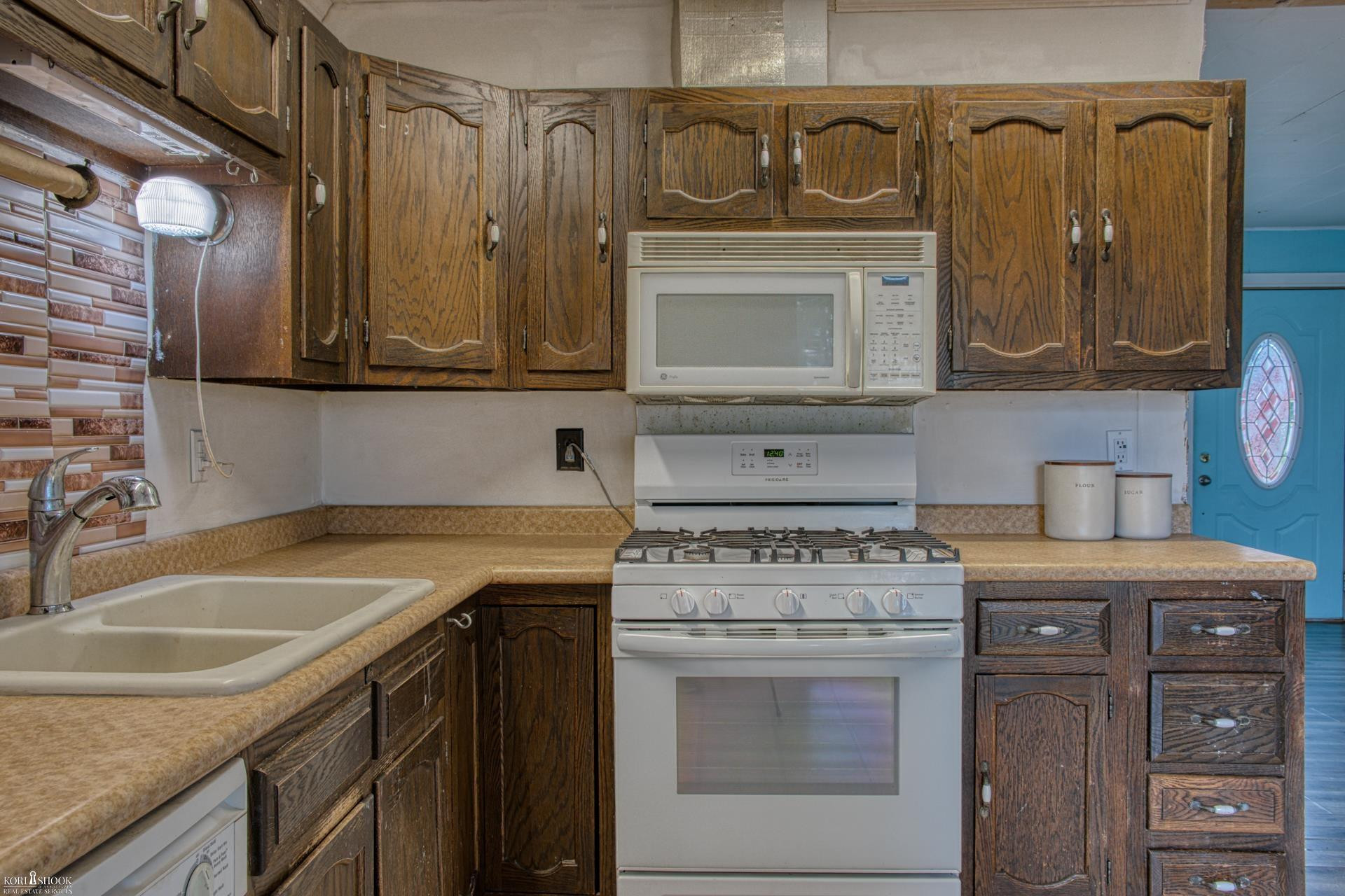 309 N Herring Street, Ashley, MI 48806 — Photo 3