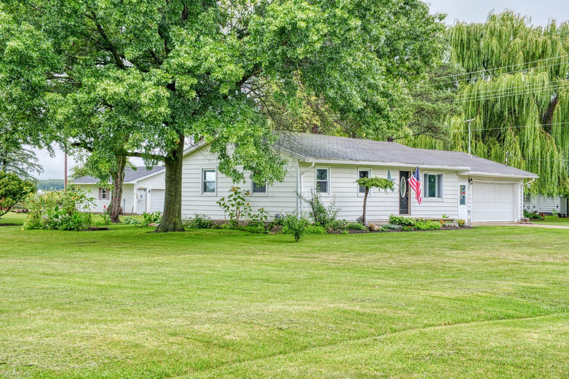 309 N Herring Street, Ashley, MI 48806 — Photo 32