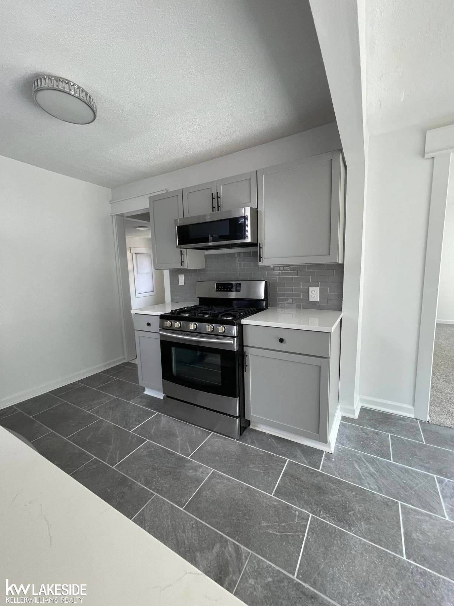 50925 Ashley Street, New Baltimore, MI 48047 — Photo 13