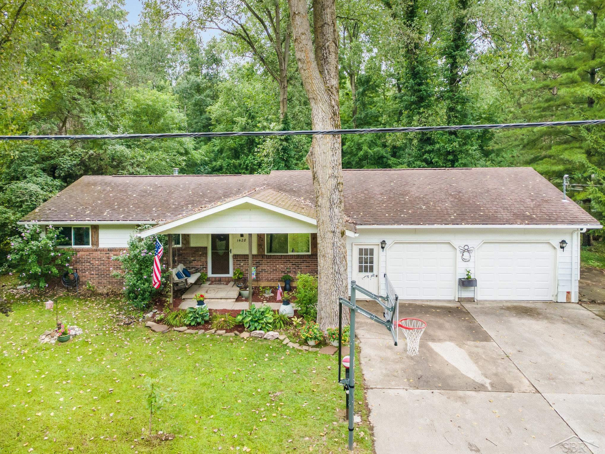 1428 S 8 Mile Road, Kawkawlin, MI 48631 — Photo 3