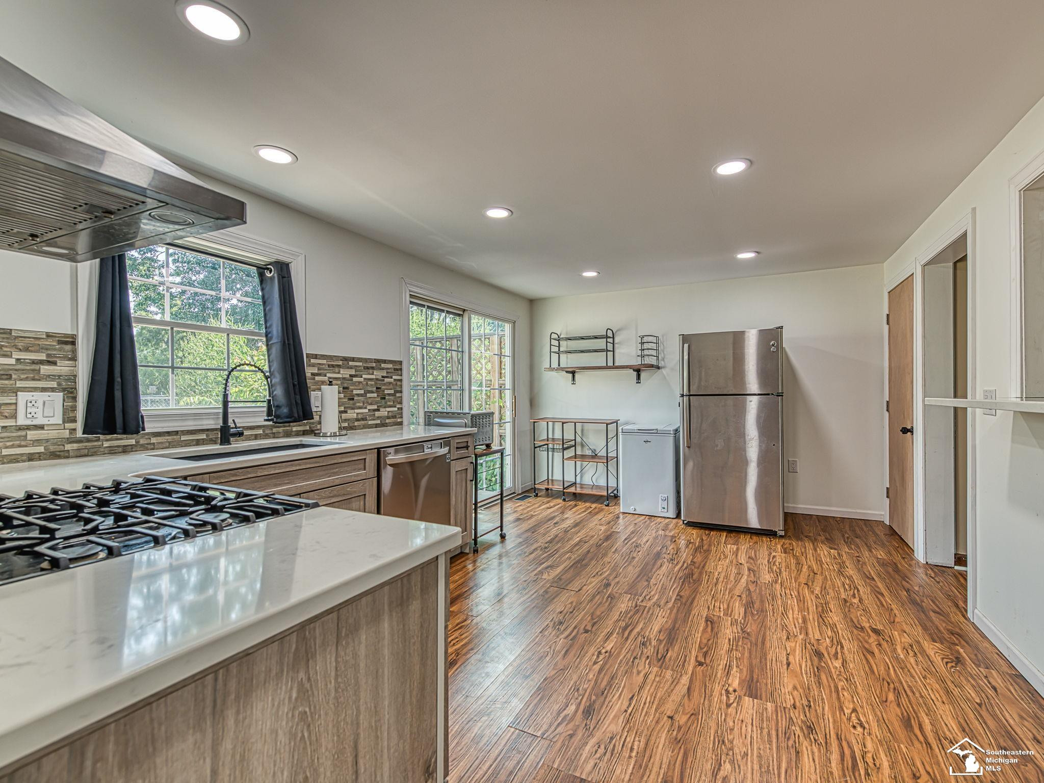 196 E Elm Street, Petersburg, MI 49270 — Photo 5