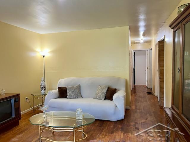 2258 California Avenue, Saginaw, MI 48601 — Photo 5