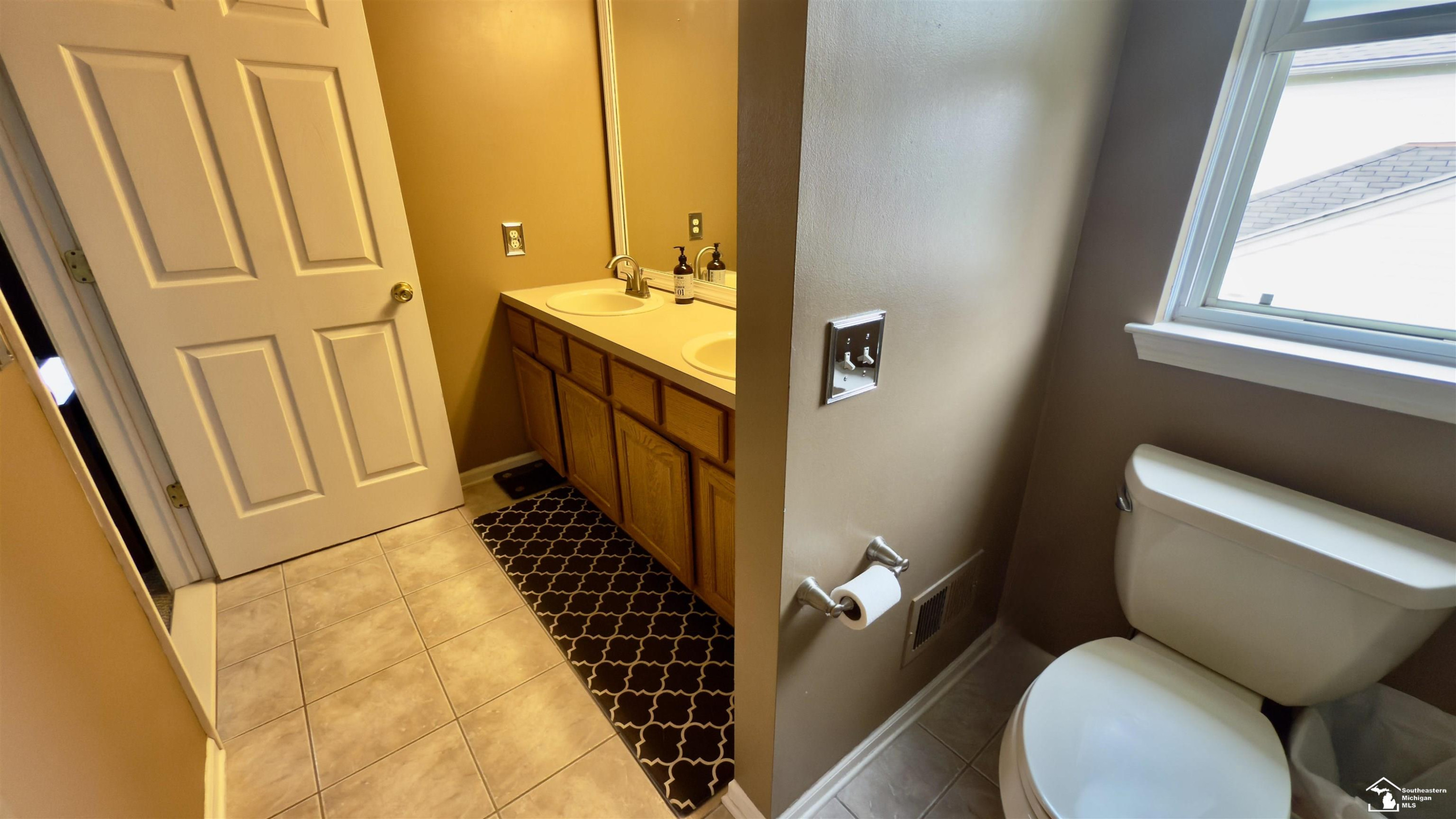 6131 Creekside Circle, Ypsilanti, MI 48197 — Photo 23