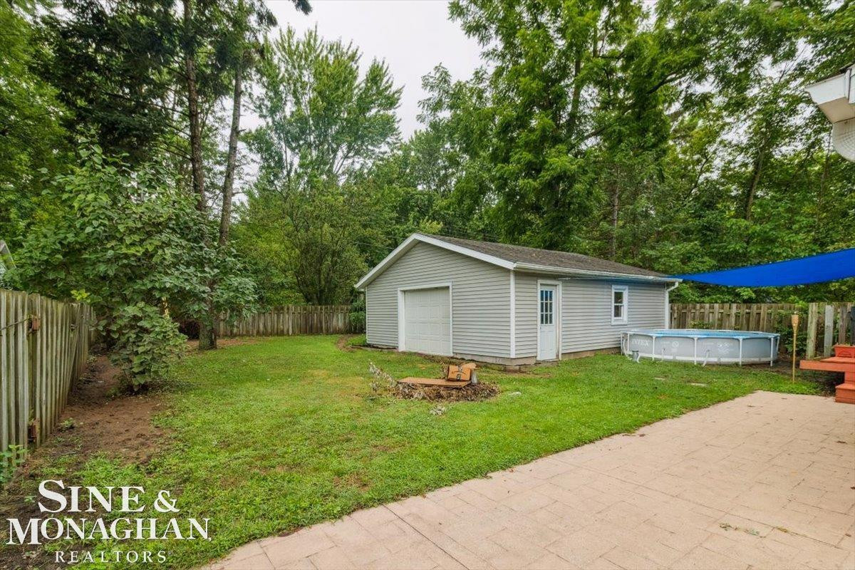 2006 S Riverside Avenue, MI — Photo 32