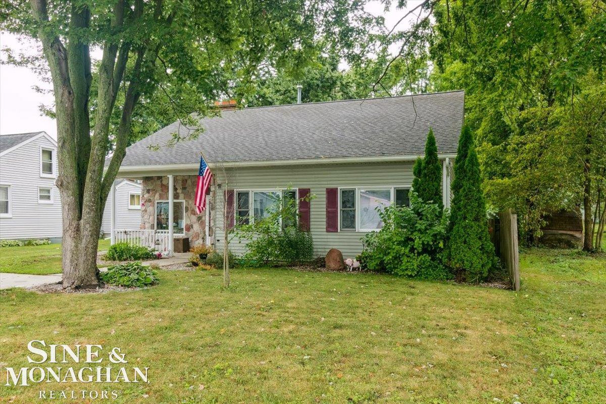 2006 S Riverside Avenue, MI — Photo 33