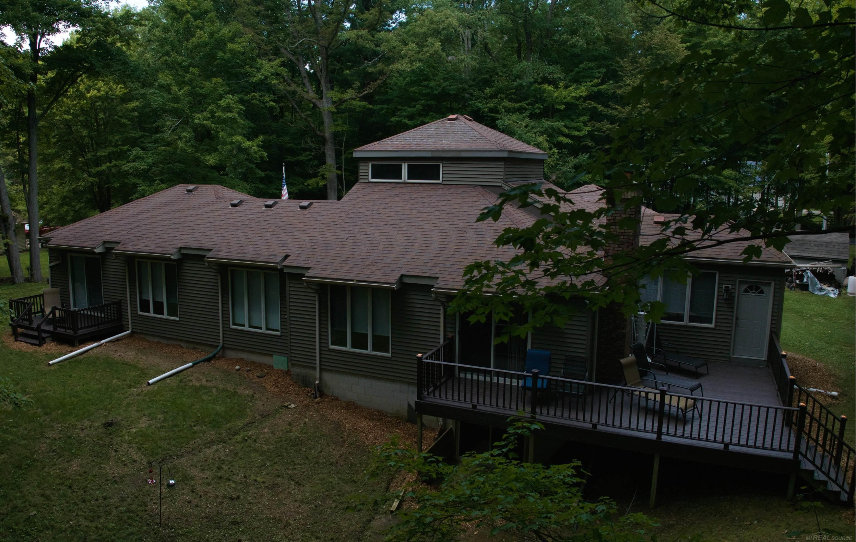 5699 Sycamore Lane, MI 48049 — front exterior