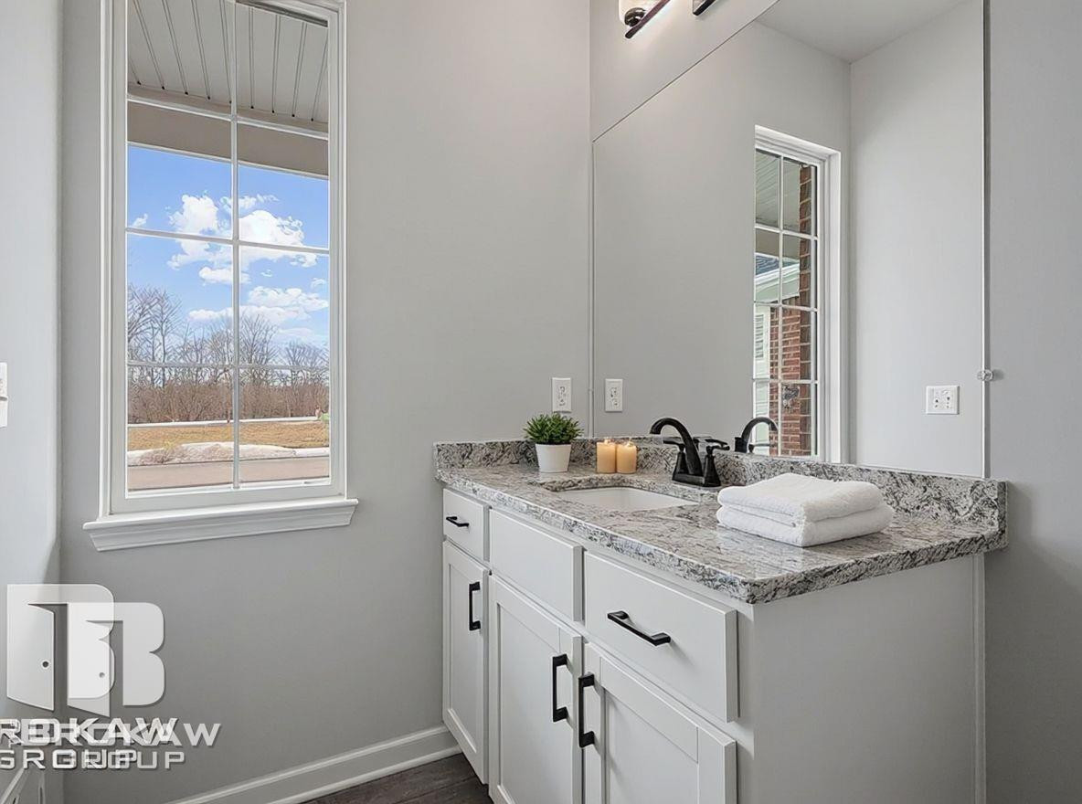 1421 Luxington Drive, Lapeer, MI 48446 — Photo 4