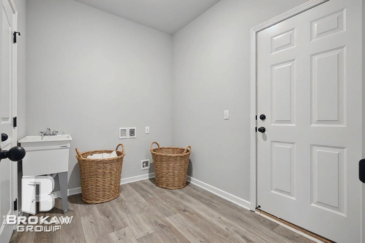 1421 Luxington Drive, Lapeer, MI 48446 — Photo 6