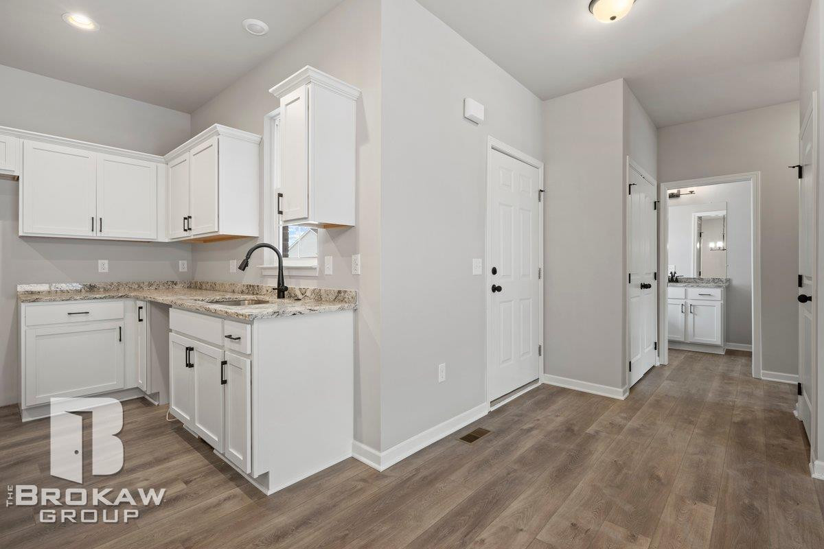 1421 Luxington Drive, Lapeer, MI 48446 — Photo 11
