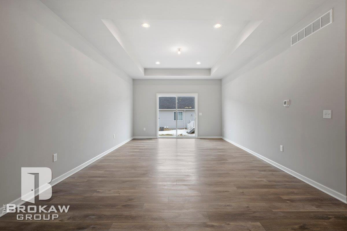 1421 Luxington Drive, Lapeer, MI 48446 — Photo 19