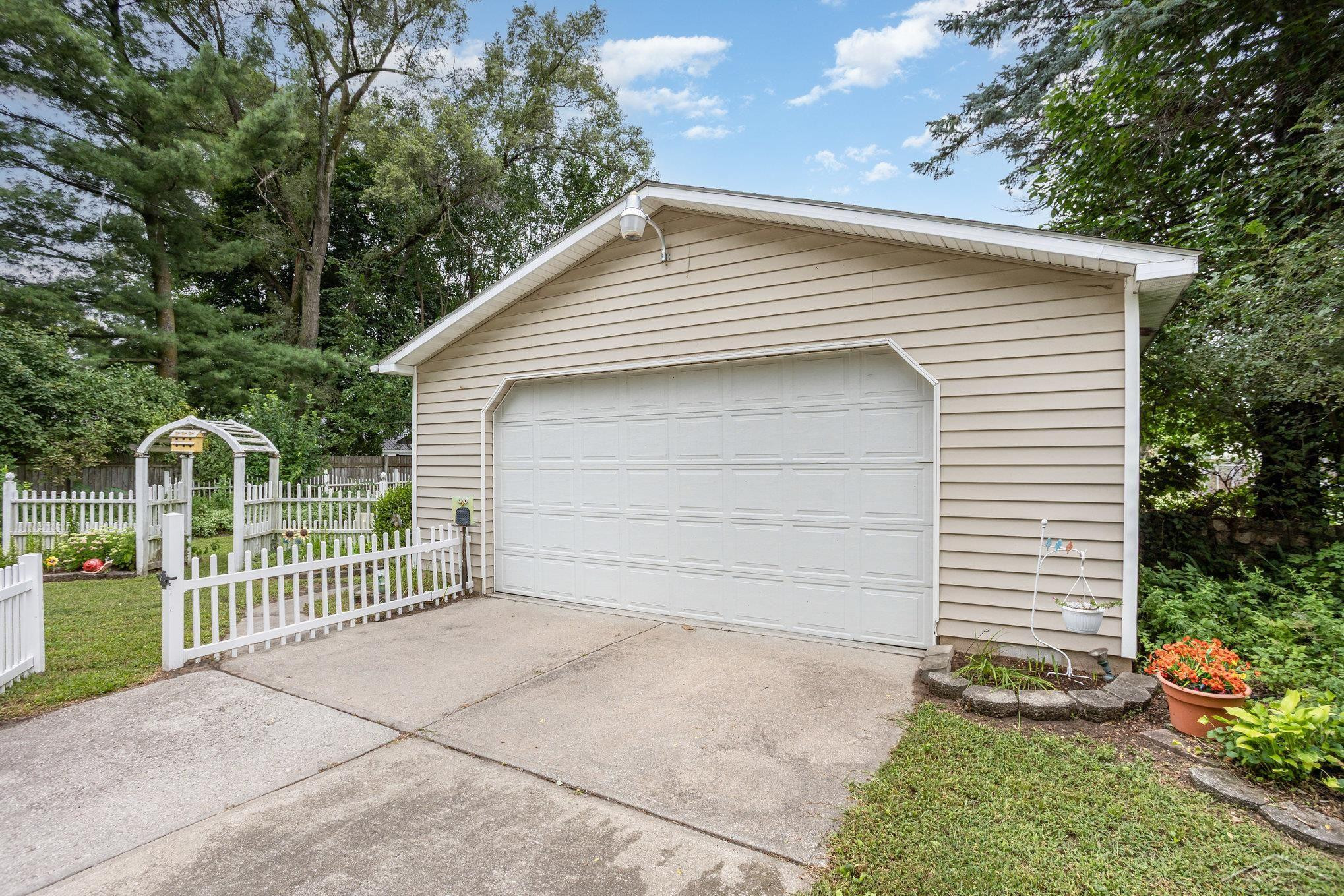 232 Henry Street, Hemlock, MI 48626 — Photo 24