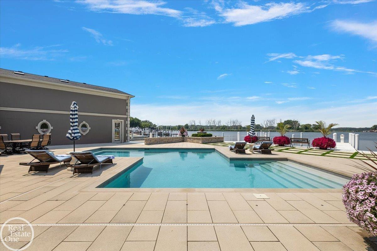 38371 Huron Pointe Drive, MI — Photo 17