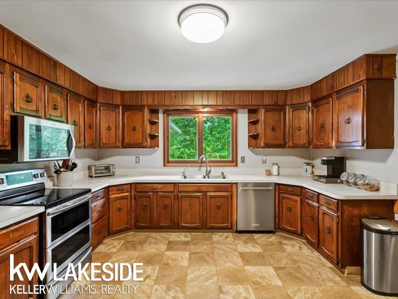 17550 BORDMAN Road, MI — Photo 19