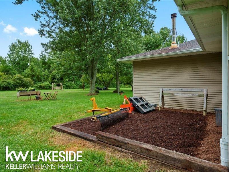 17550 BORDMAN Road, MI — Photo 34