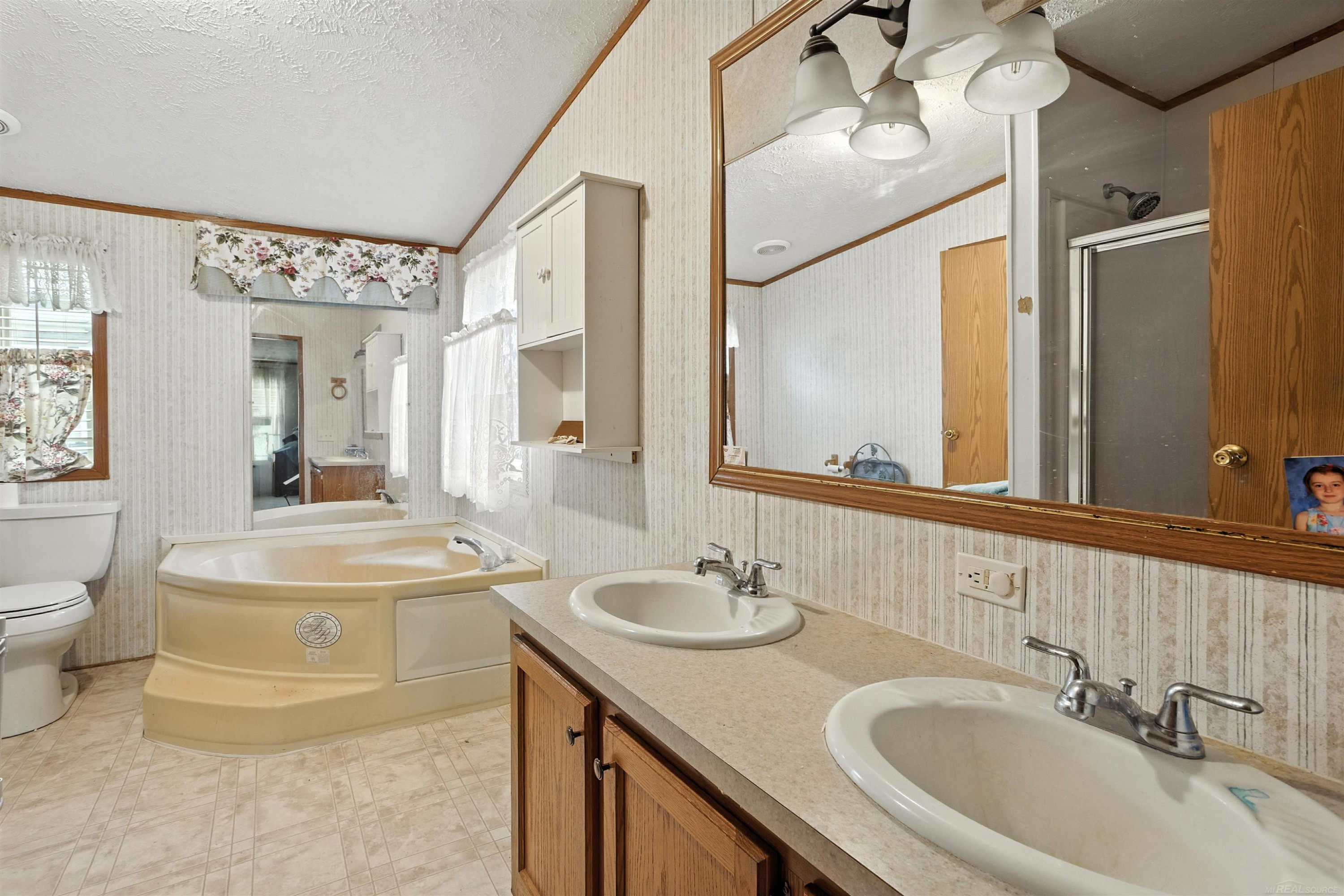 1905 Magnolia Street, MI — Photo 11