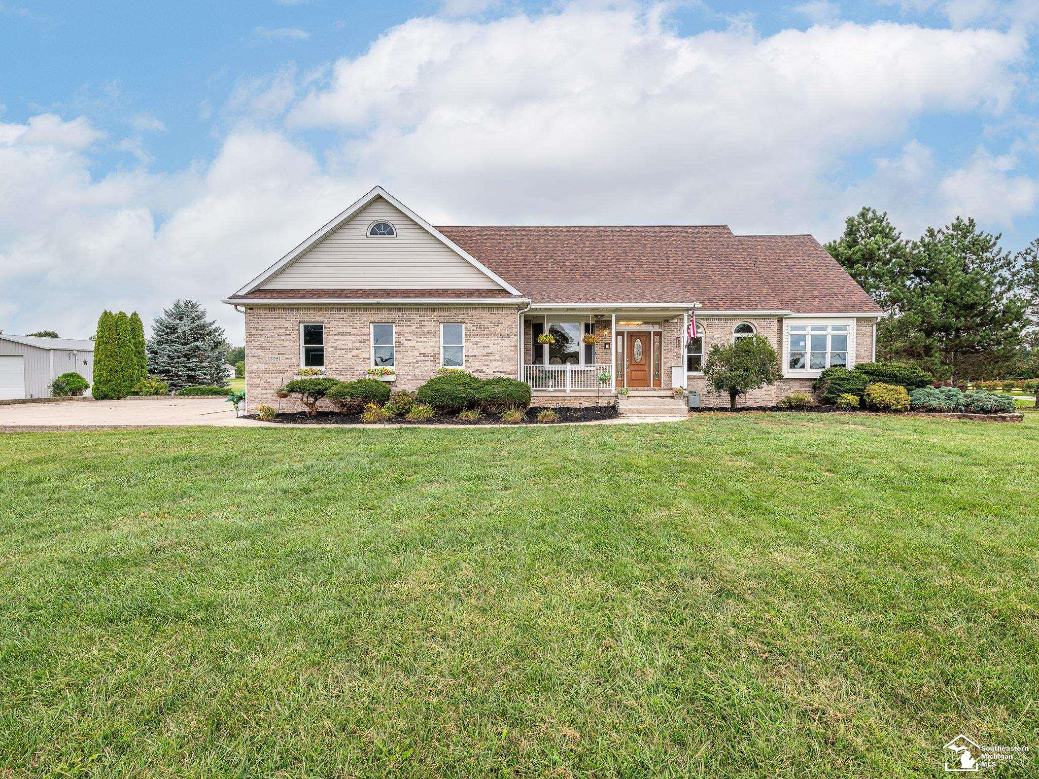 13981 S Dixie Highway, Monroe, MI 48161 — front exterior