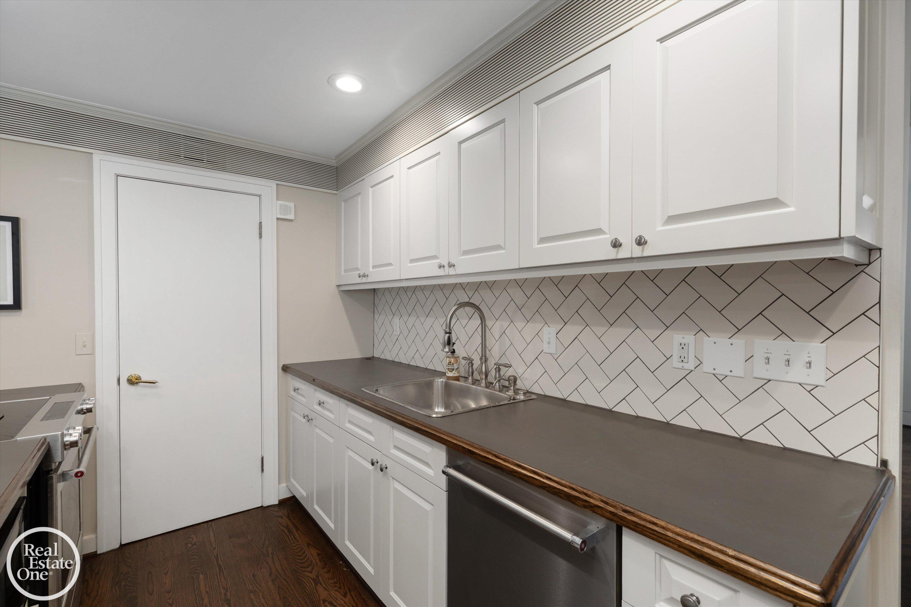 277 Lincoln Road, Grosse Pointe, MI 48230 — Photo 18