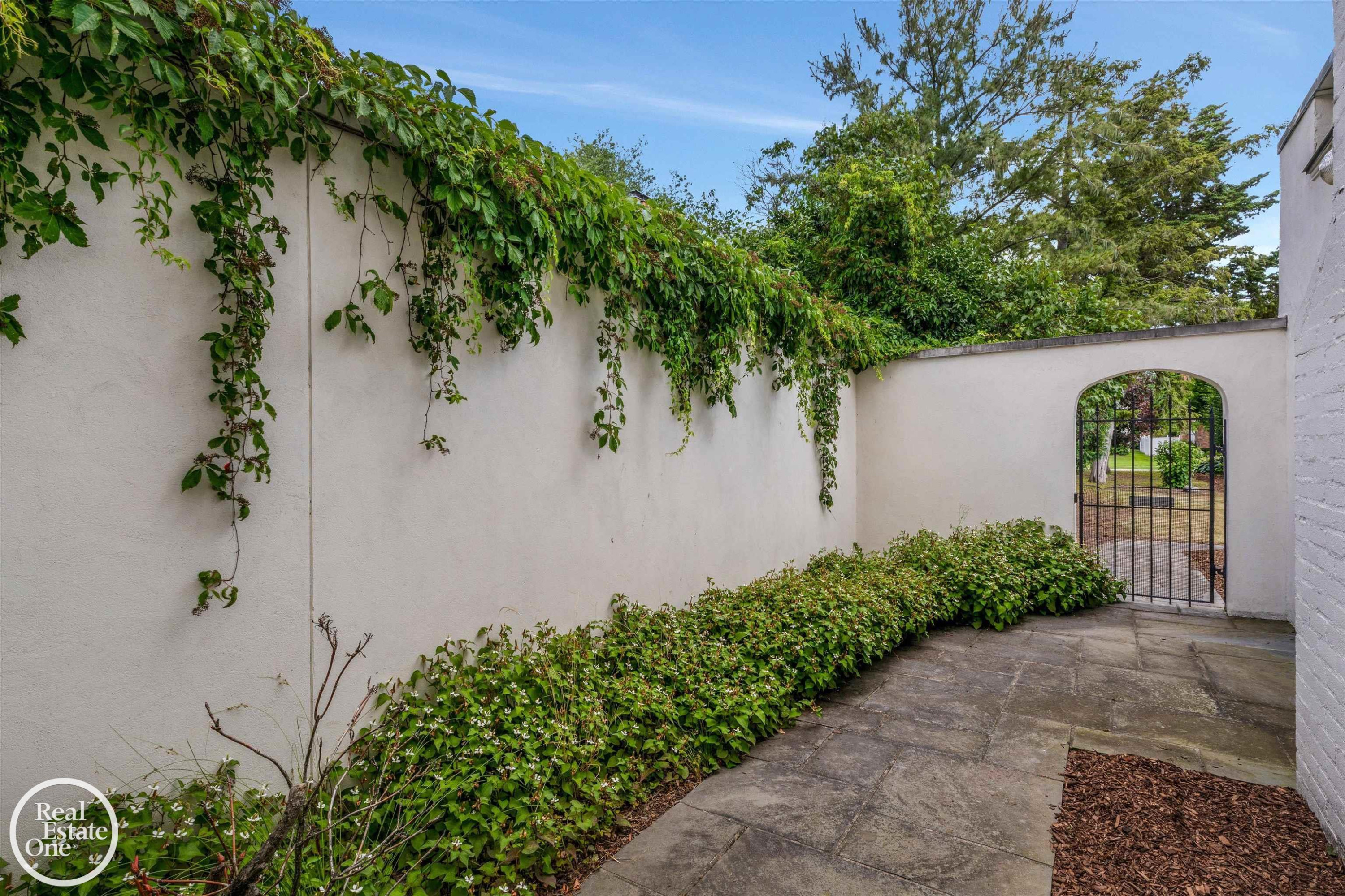 277 Lincoln Road, Grosse Pointe, MI 48230 — Photo 47