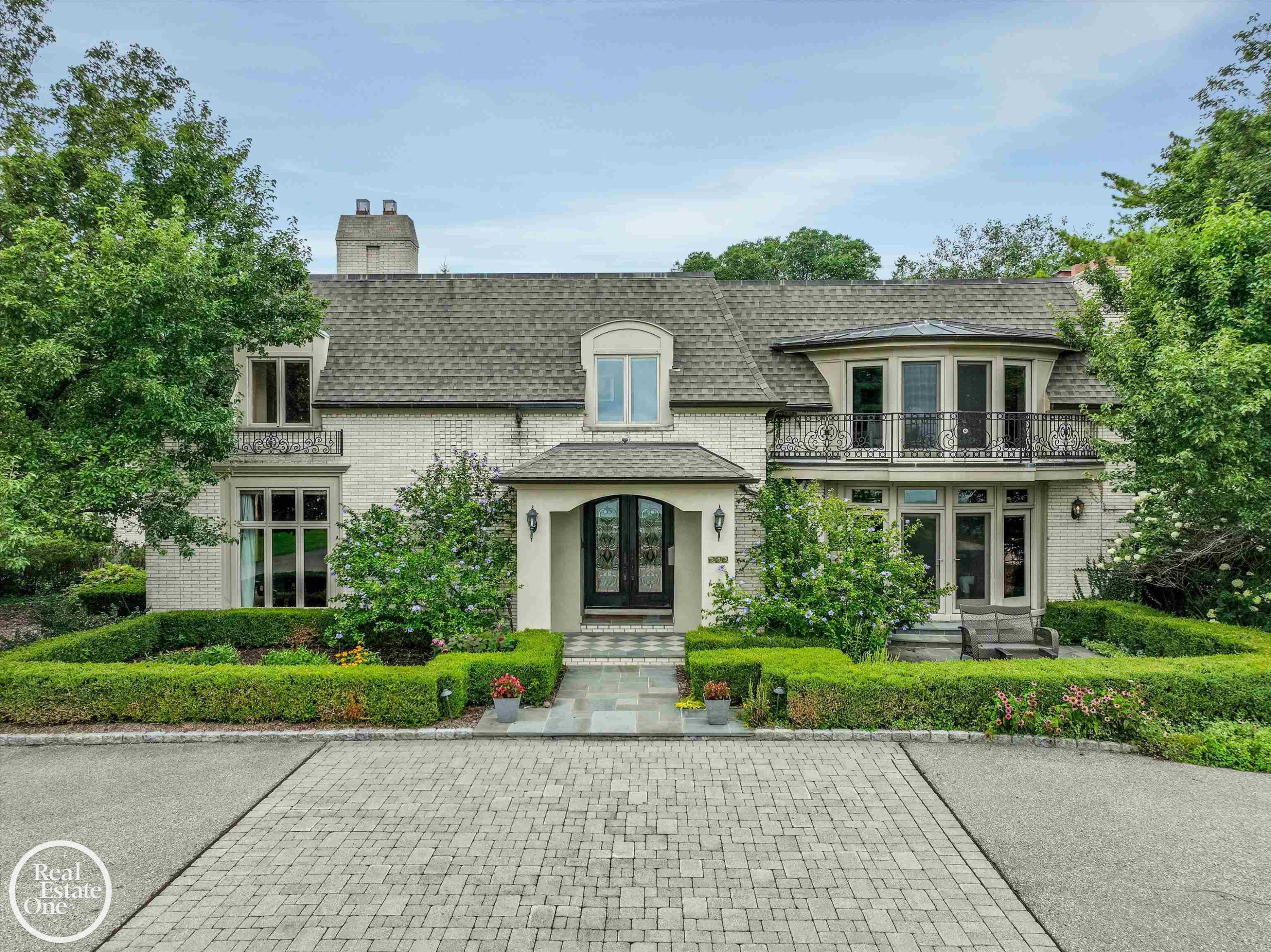 583 Lake Shore Road, Grosse Pointe Shores, MI 48236 — Photo 4