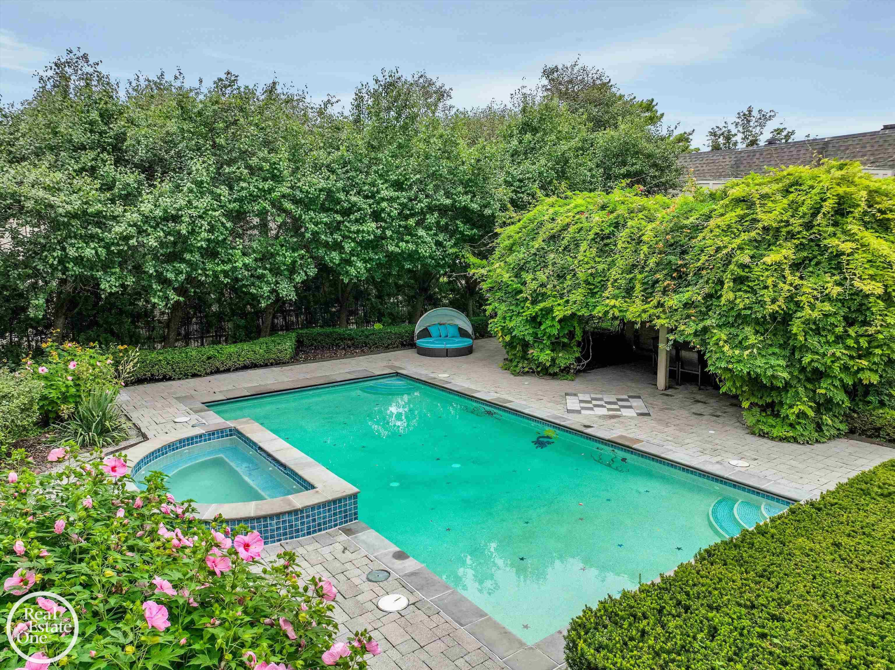 583 Lake Shore Road, Grosse Pointe Shores, MI 48236 — Photo 5