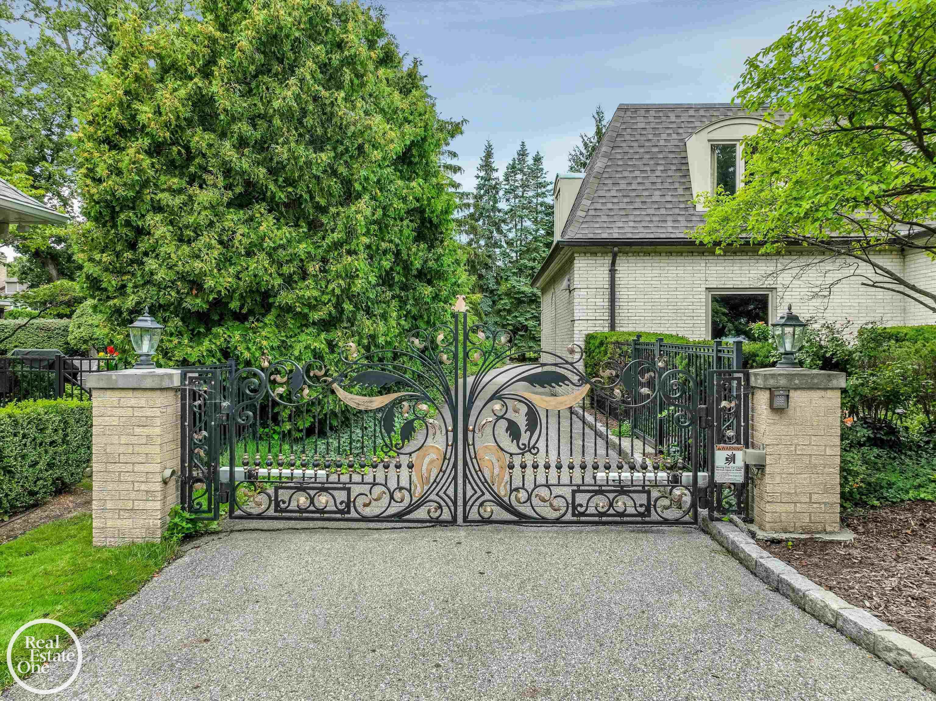 583 Lake Shore Road, Grosse Pointe Shores, MI 48236 — Photo 7