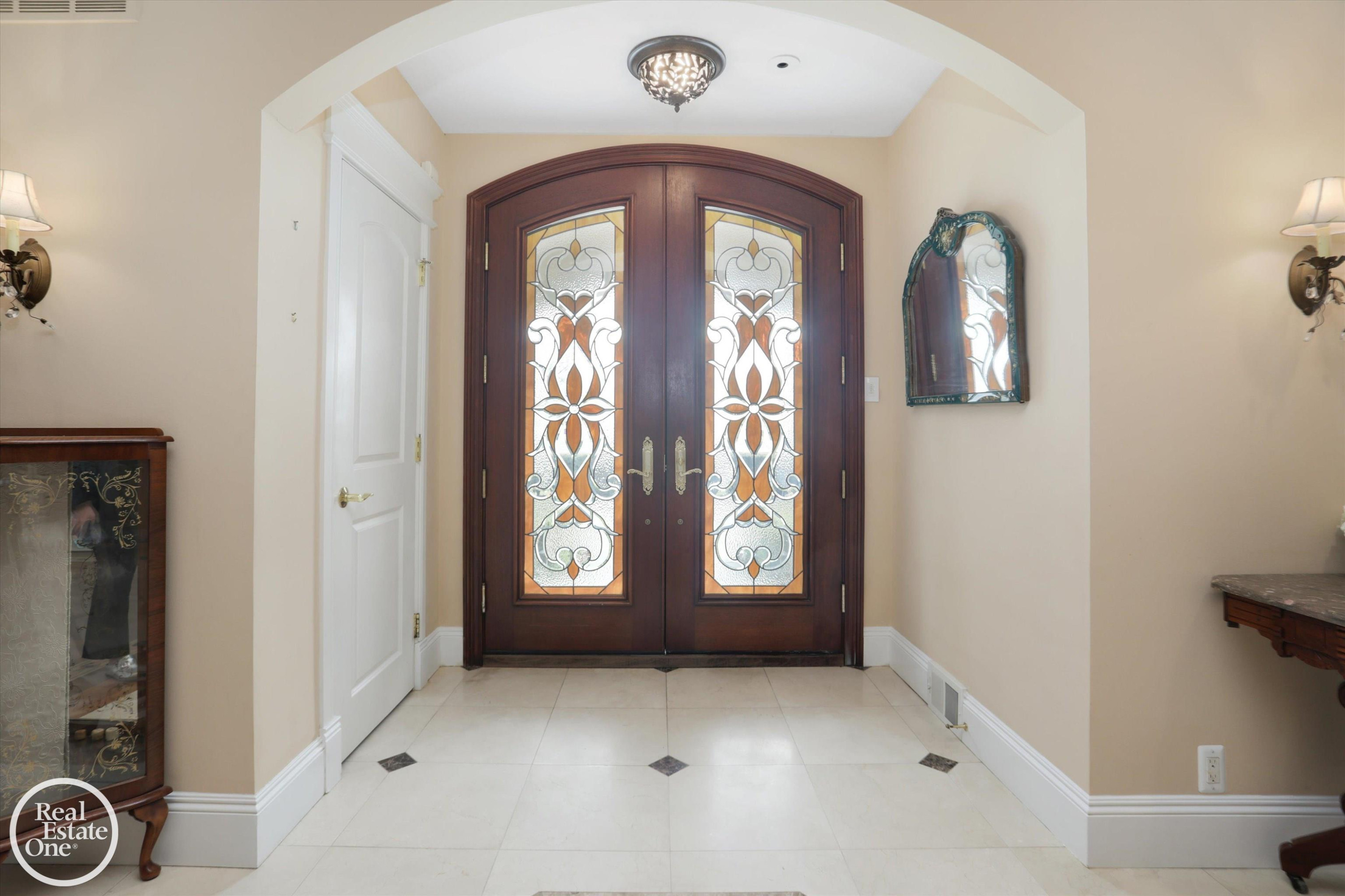 583 Lake Shore Road, Grosse Pointe Shores, MI 48236 — Photo 8