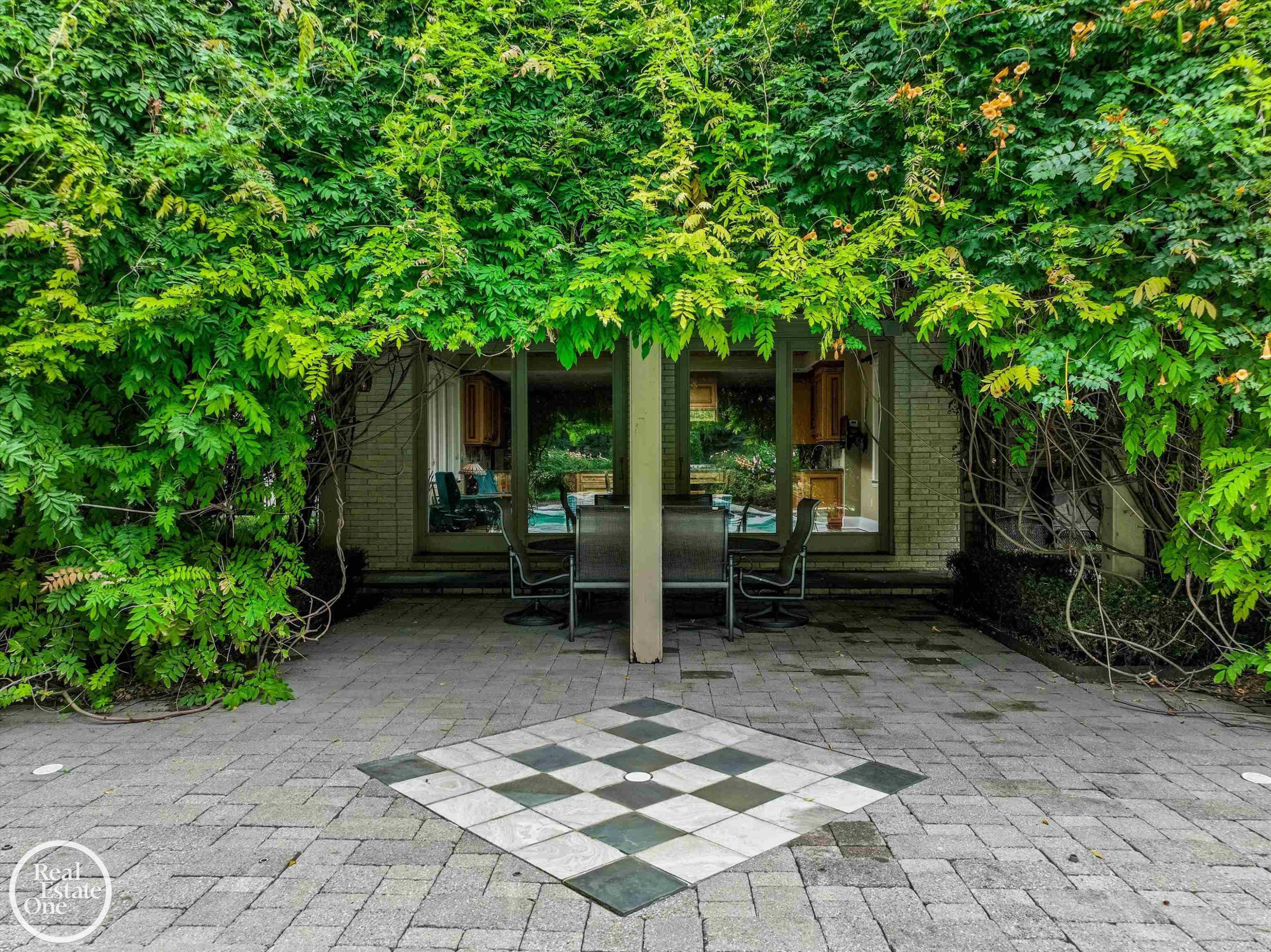 583 Lake Shore Road, Grosse Pointe Shores, MI 48236 — Photo 73