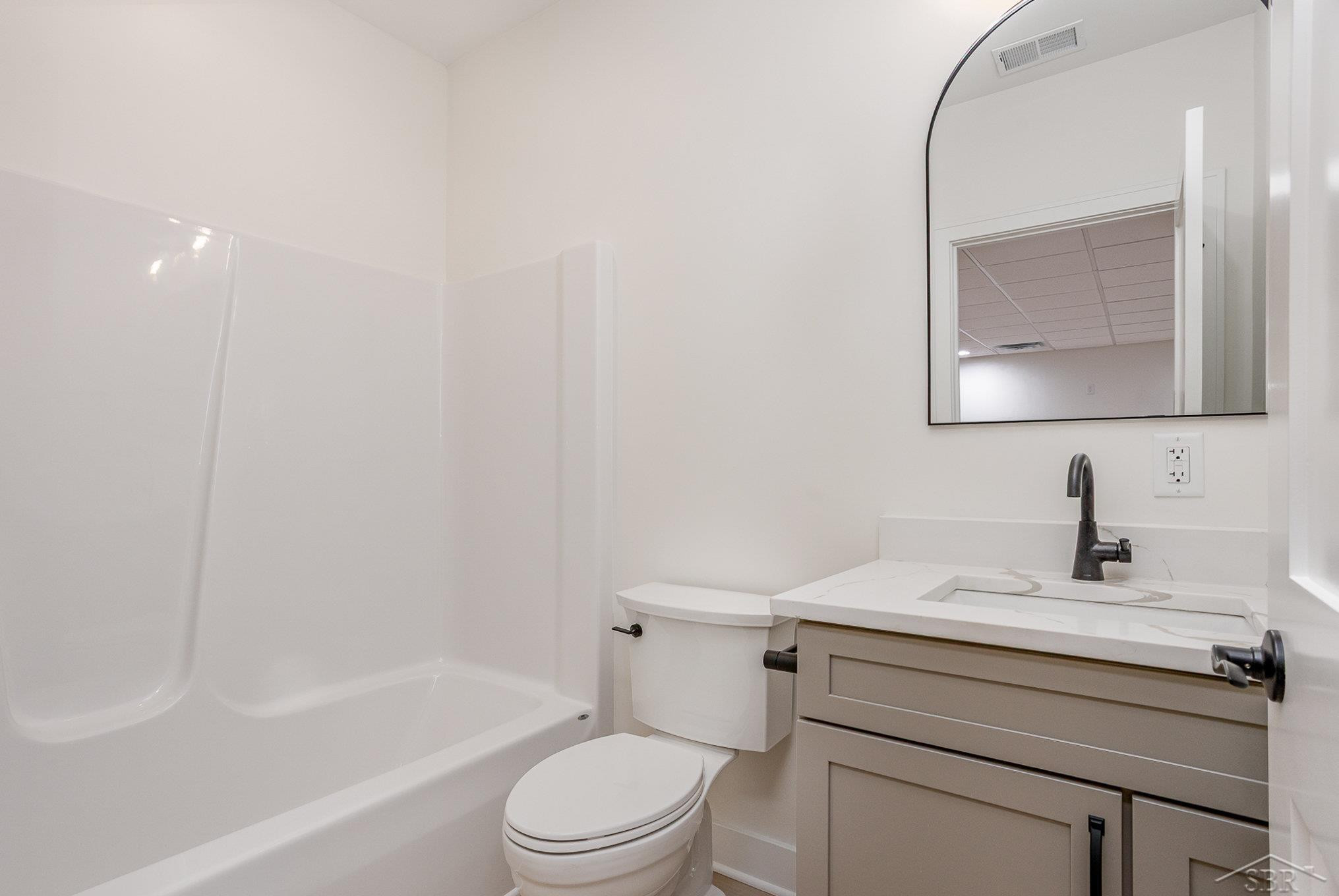 9841 Beech Tree Lane, Frankenmuth, MI 48734 — Photo 35