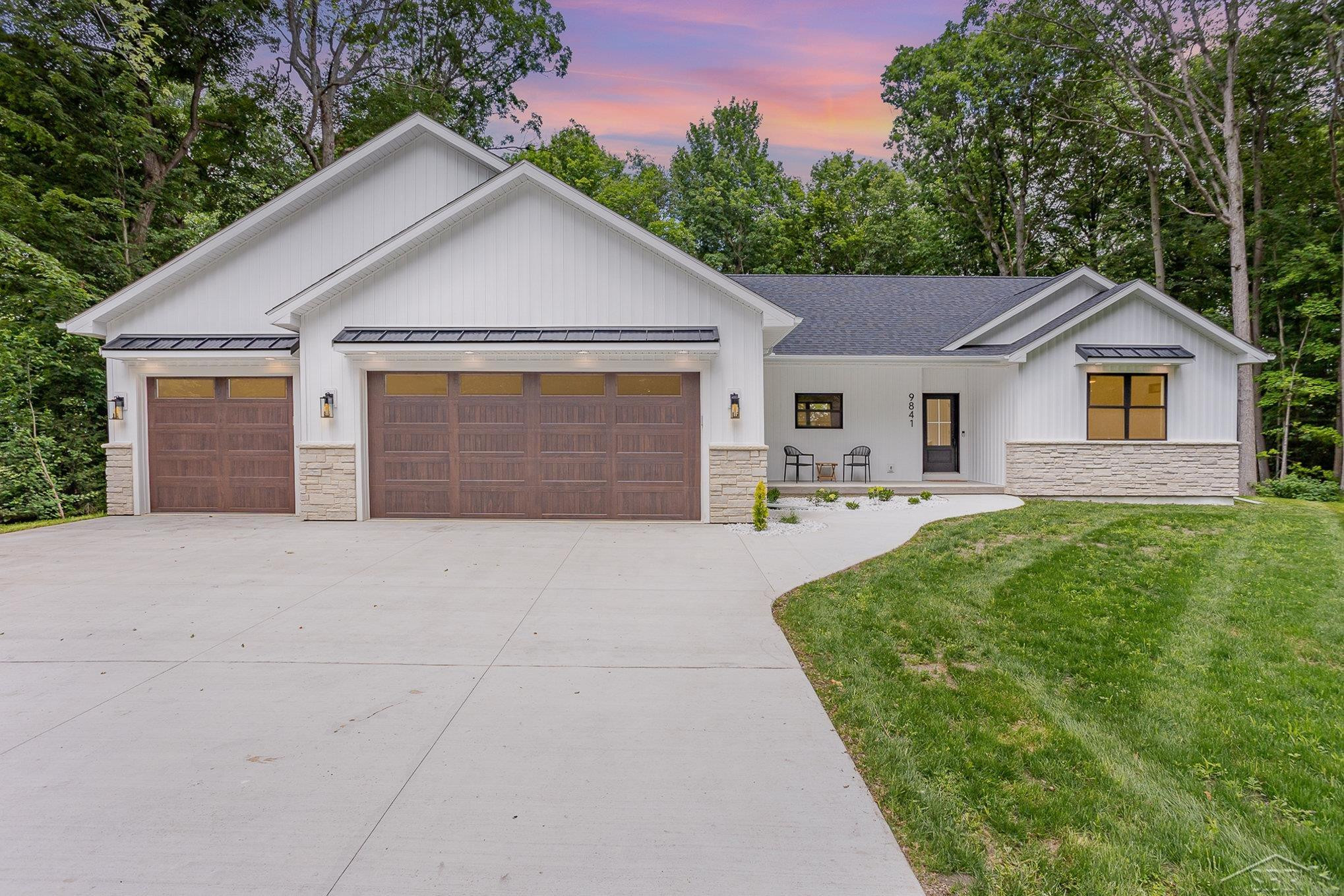9841 Beech Tree Lane, Frankenmuth, MI 48734 — Photo 39