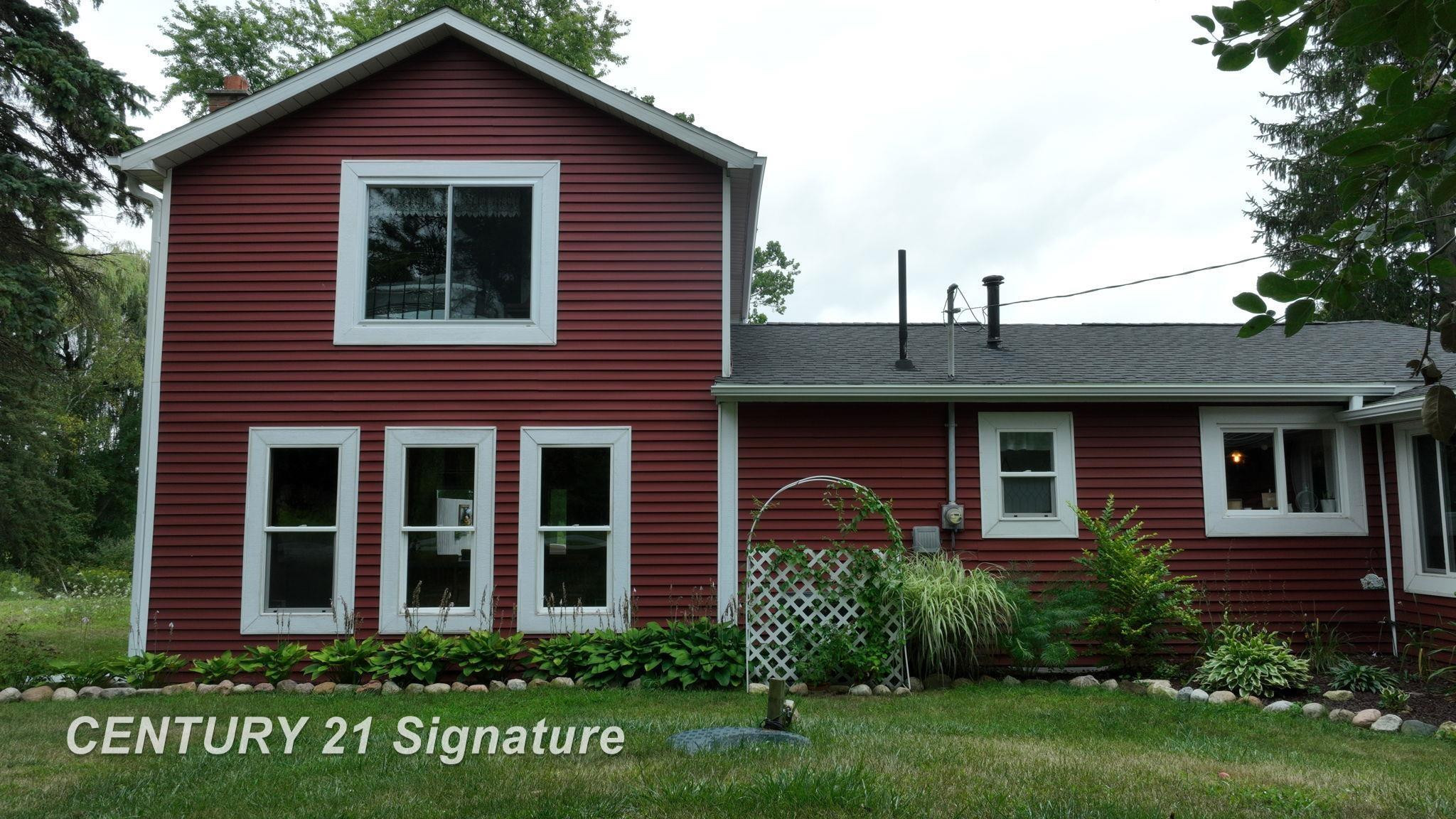 5865 Hunter Road, Beaverton, MI 48612 — front exterior