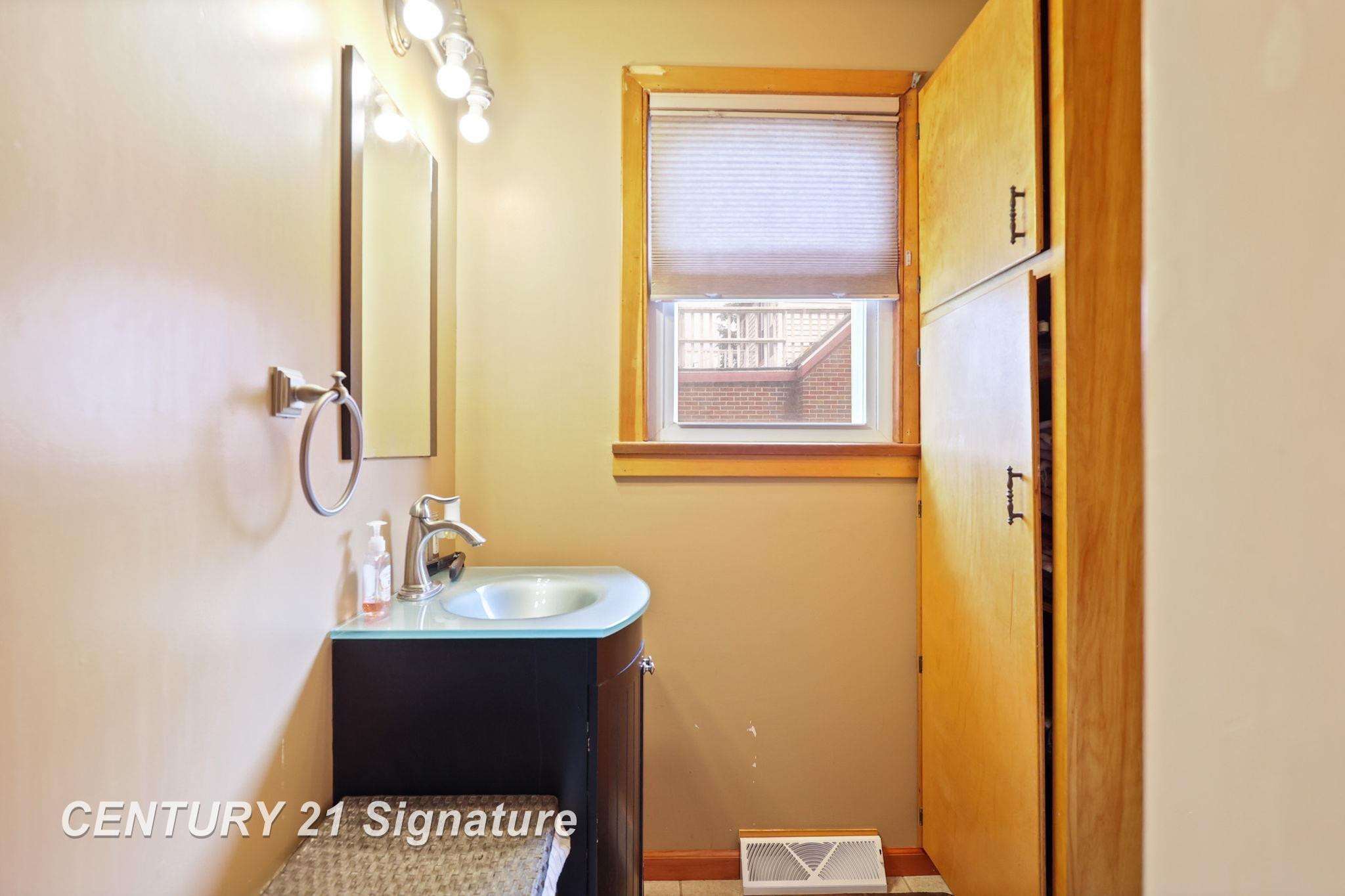 230 E Genesee Street, Frankenmuth, MI 48734 — Photo 24