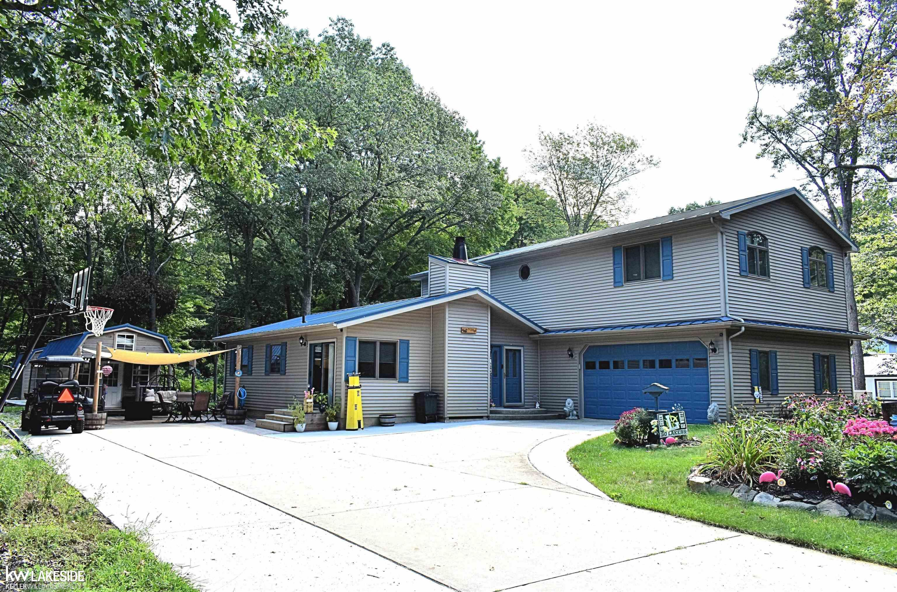 6694 Blake Drive, Caseville, MI 48725 — Photo 2